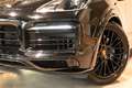 Porsche Cayenne Platinum Edition *LICHTE VRACHT/PANO/BOSE/360 CAM* Zwart - thumbnail 3