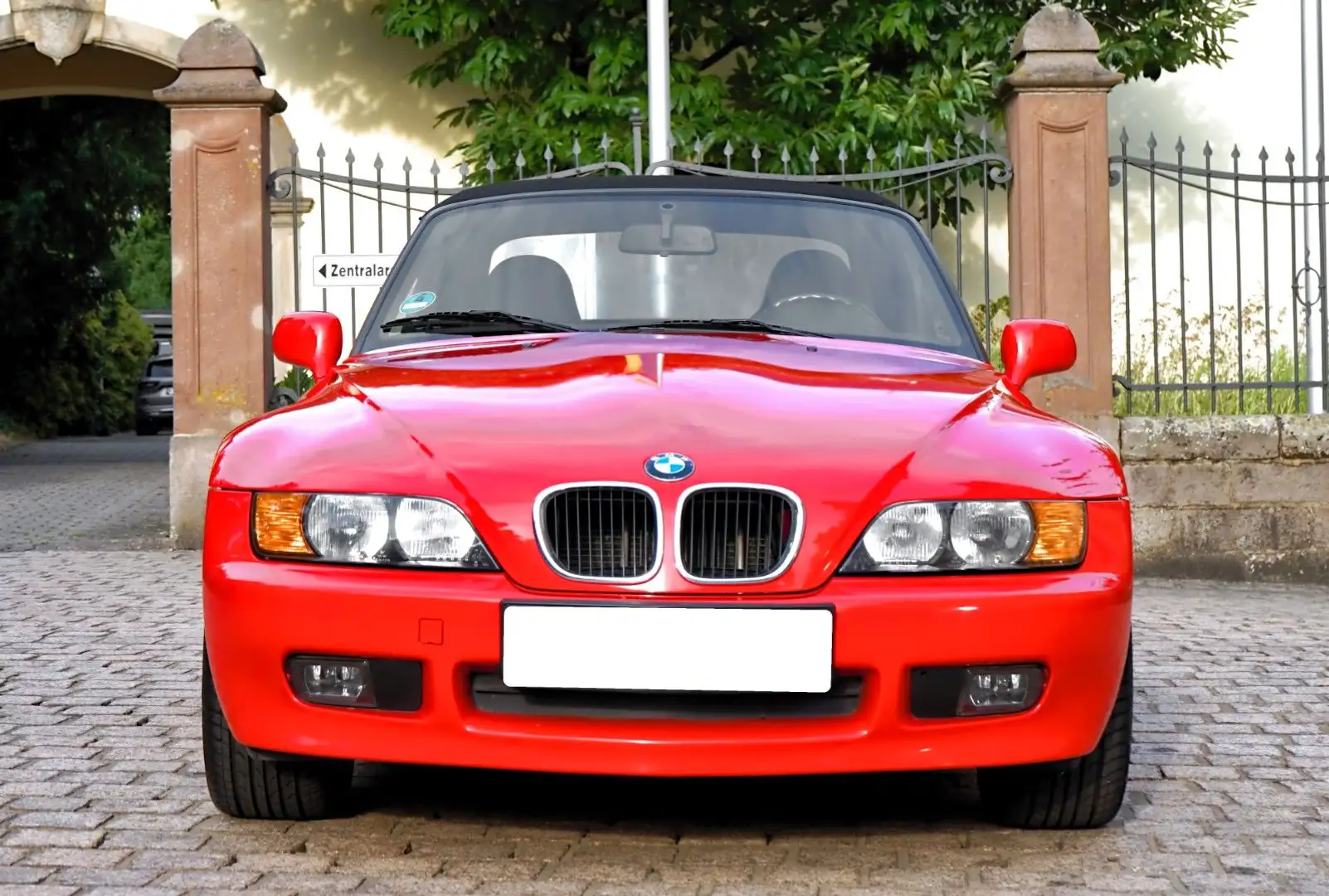 BMW Z3 1.9 *Automatik, SHZ, elektr. Verdeck, LMF * Rood - 2