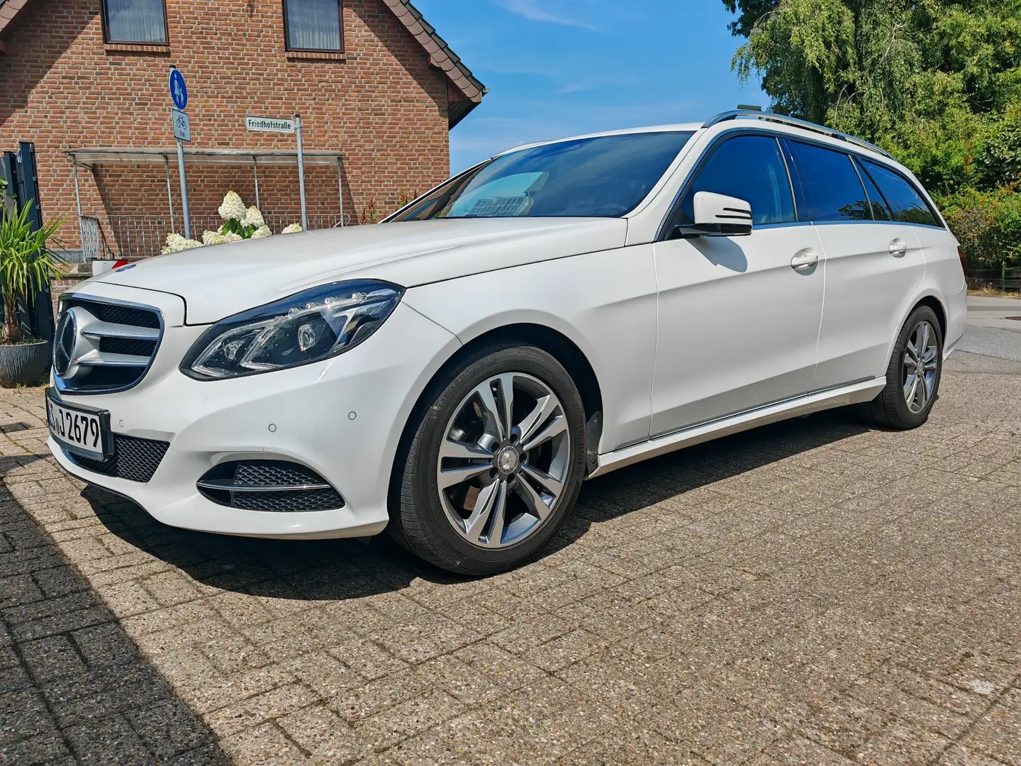 Mercedes-Benz E 250 E 250 BlueTec 4Matic (212.297) Blanc - 1
