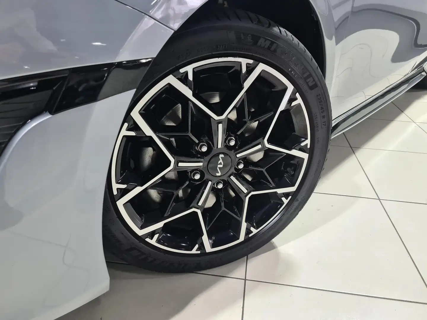 Kia ProCeed / pro_cee'd 1.5 T-GDi GT-Line Automaat, Trekhaak, Stoel en stu Grijs - 2