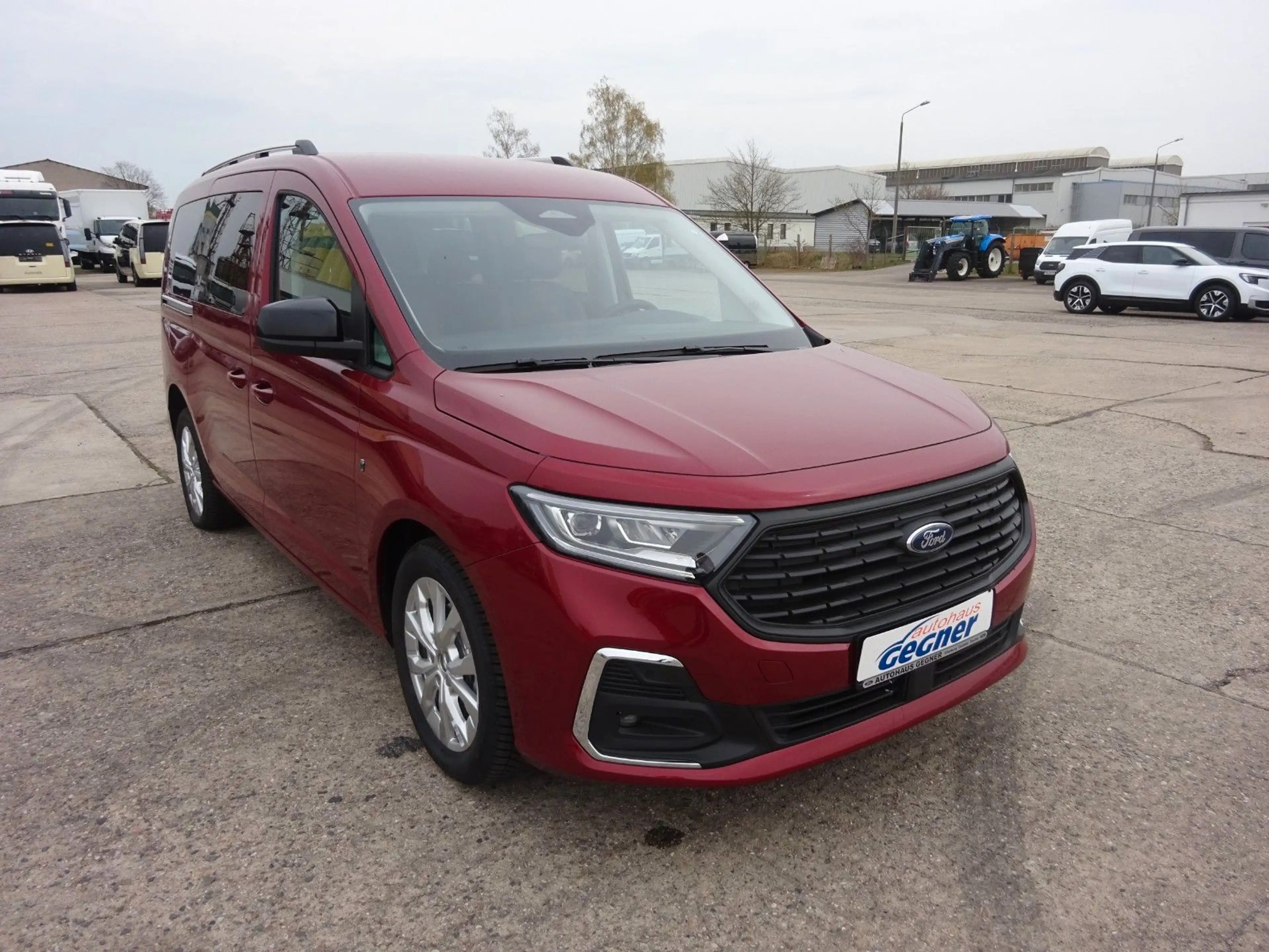 Ford Grand Tourneo Connect Titanium Stdhz LED AHK Nav — photo 11