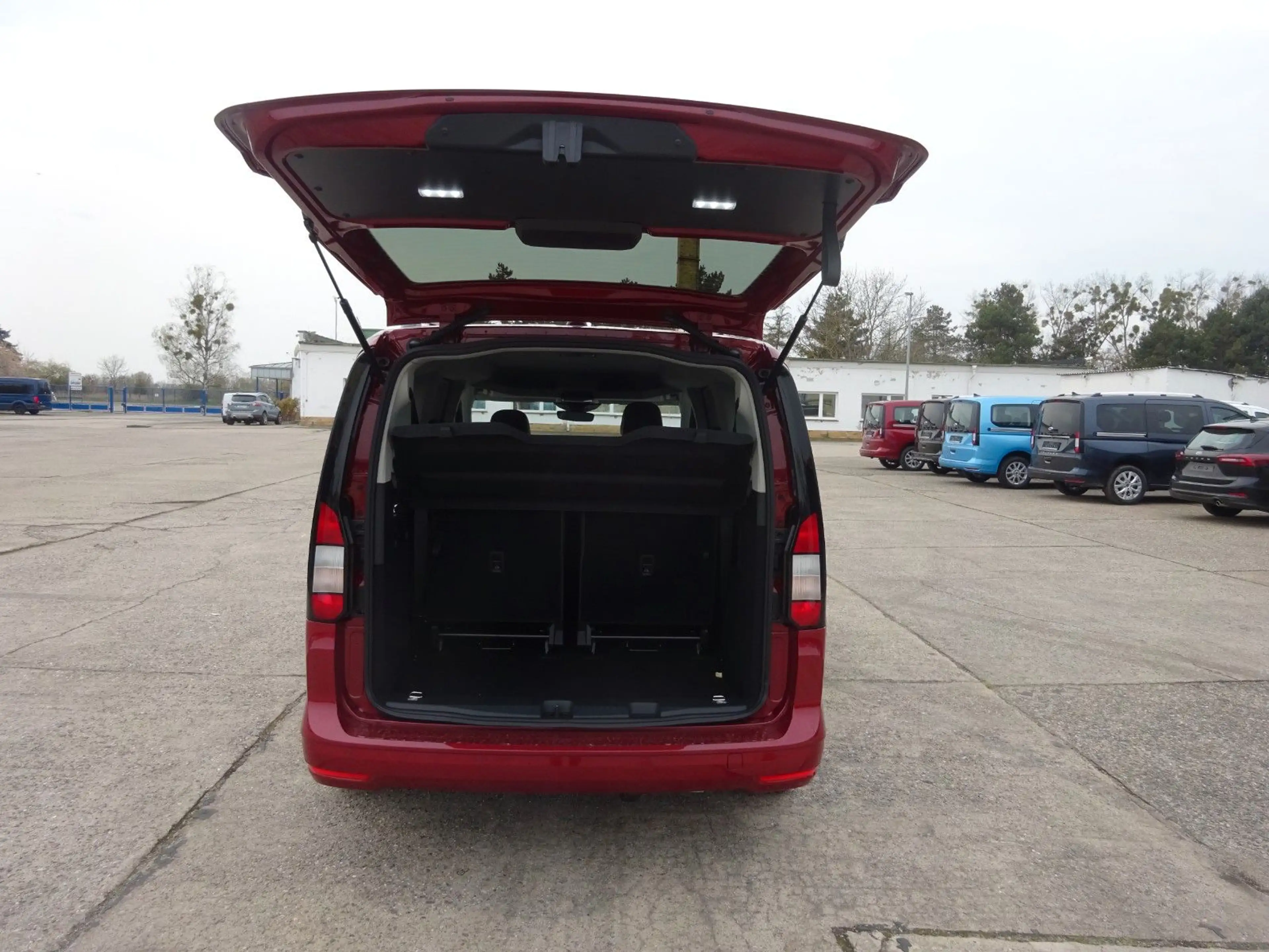 Ford Grand Tourneo Connect Titanium Stdhz LED AHK Nav — photo 6