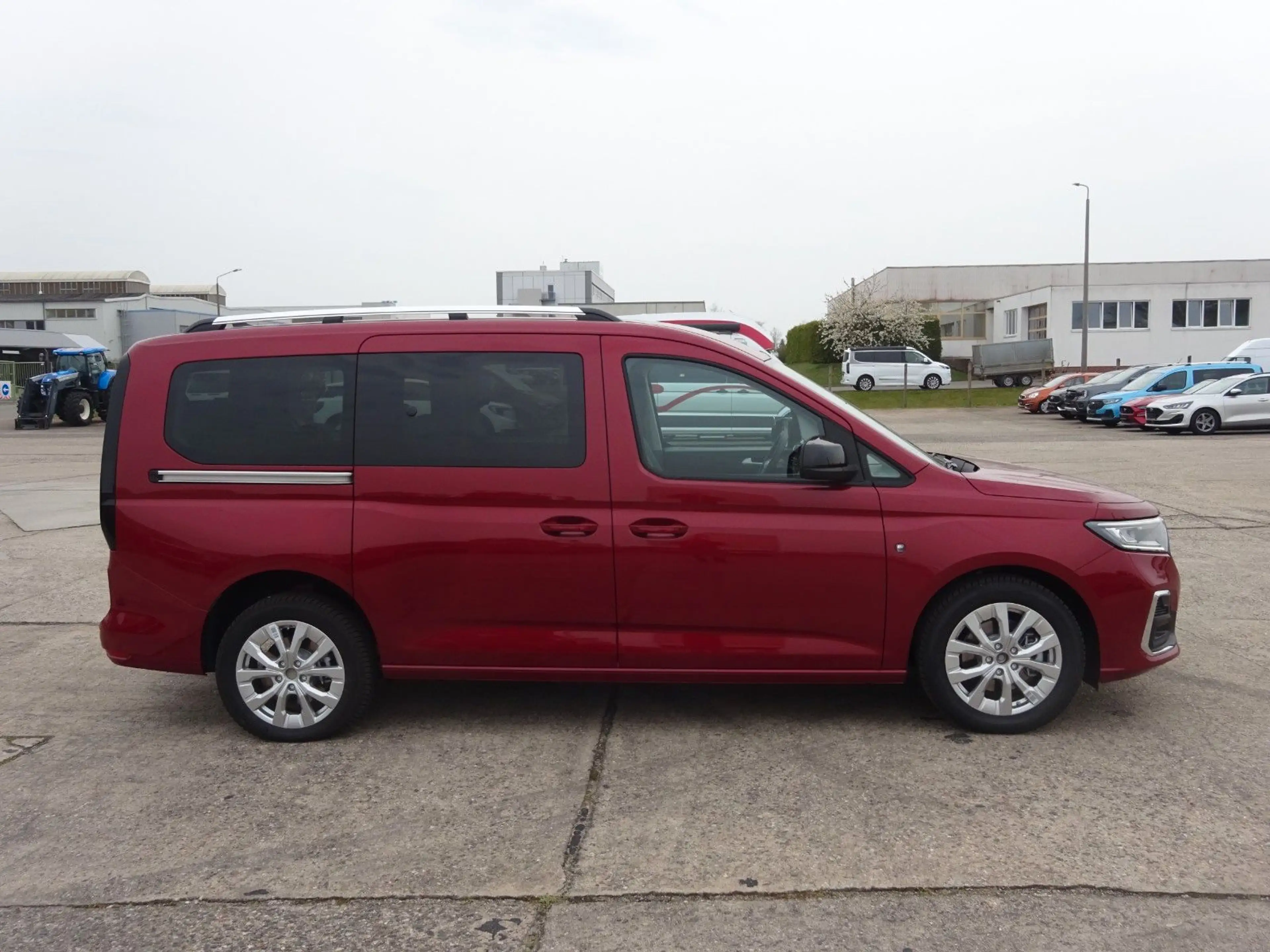Ford Grand Tourneo Connect Titanium Stdhz LED AHK Nav — photo 9