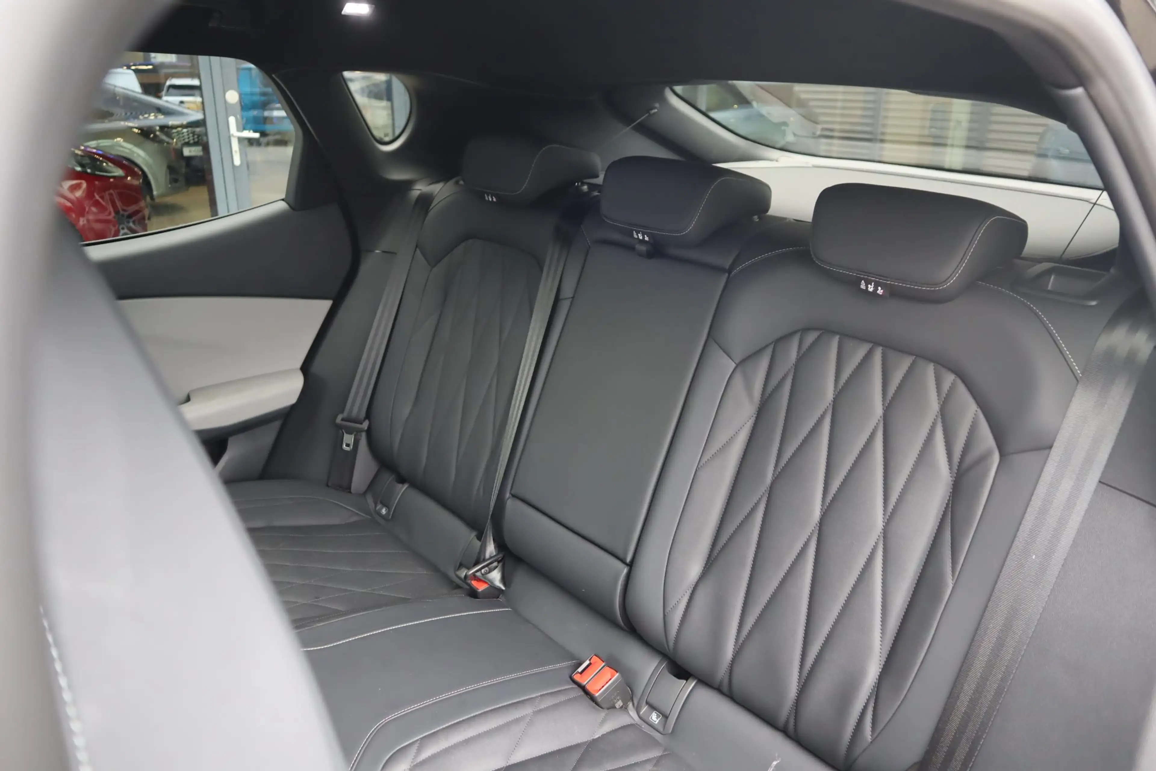 Ford Capri EXTENDED RANGE 77KWH PREMIUM! LEDER DRIVER-ASS-PAC — photo 18