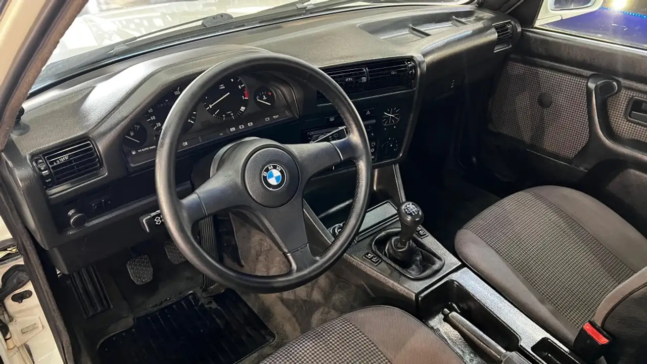 BMW 325iX, foto 12