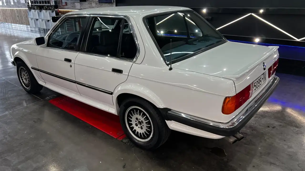 BMW 325iX, foto 2