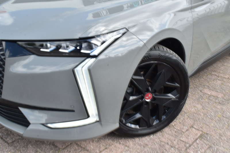 DS Automobiles DS 4 E-Tense Performance Line+ — photo 10