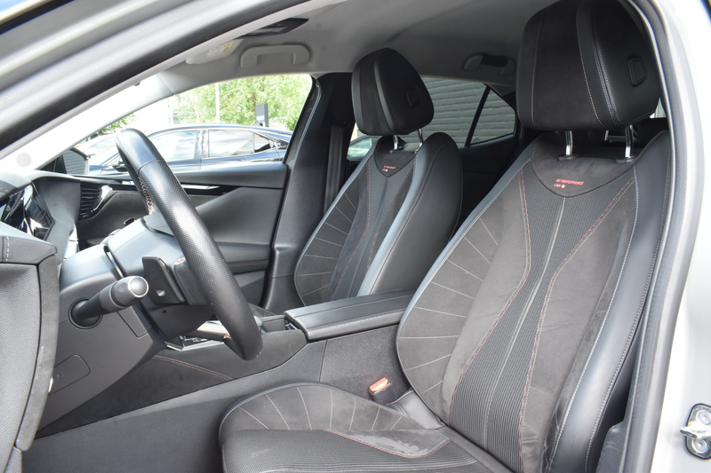 DS Automobiles DS 4 E-Tense Performance Line+ — photo 2
