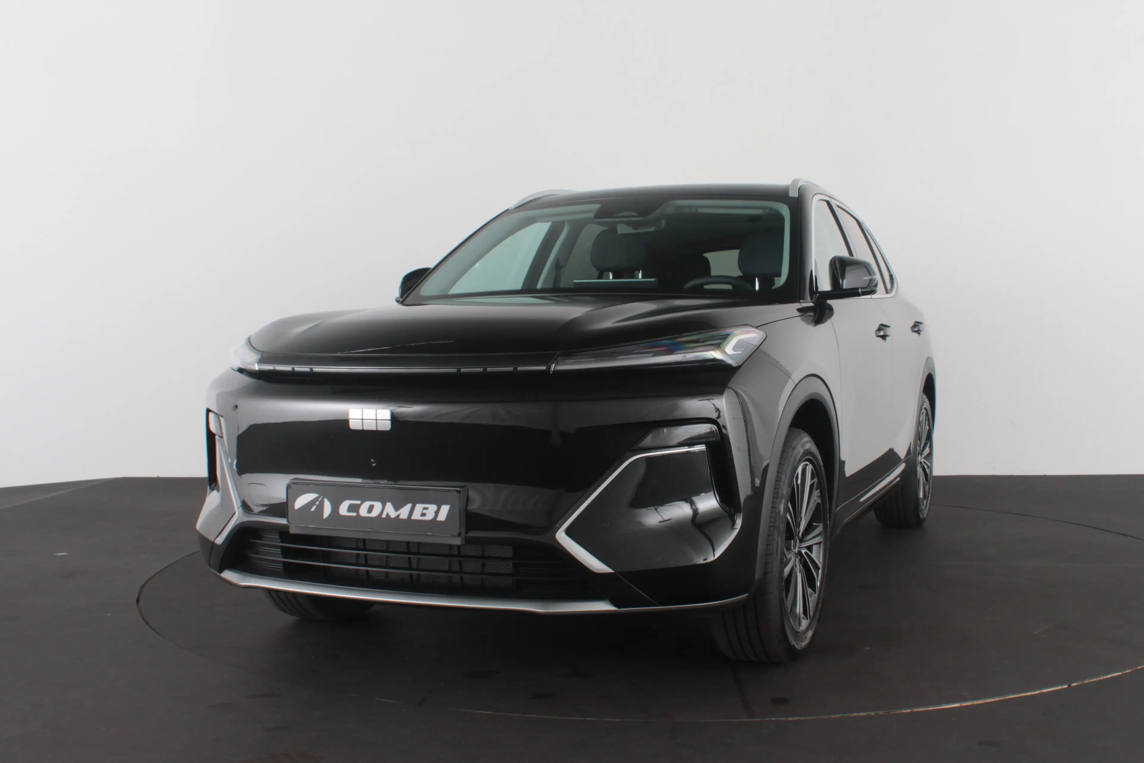 Geely Starray EM-i 1.5 Max+  136km WLTP plug in hybride/Panorama/mas — photo 13