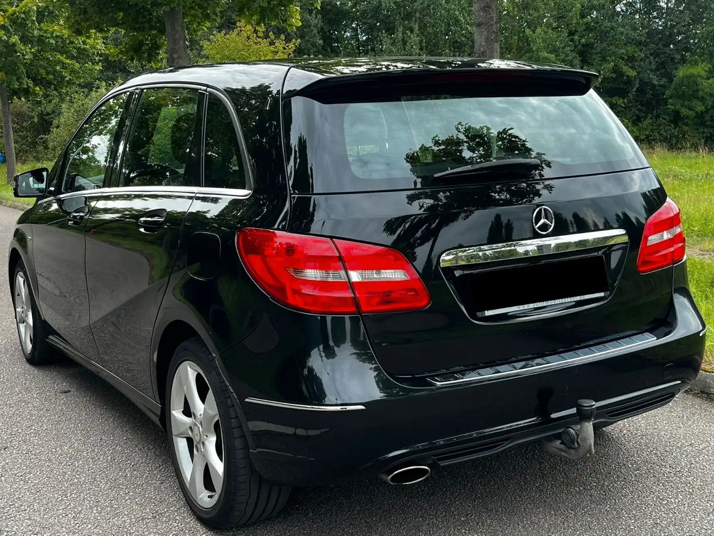 Mercedes-Benz B 180 B -Klasse Schwarz - 2