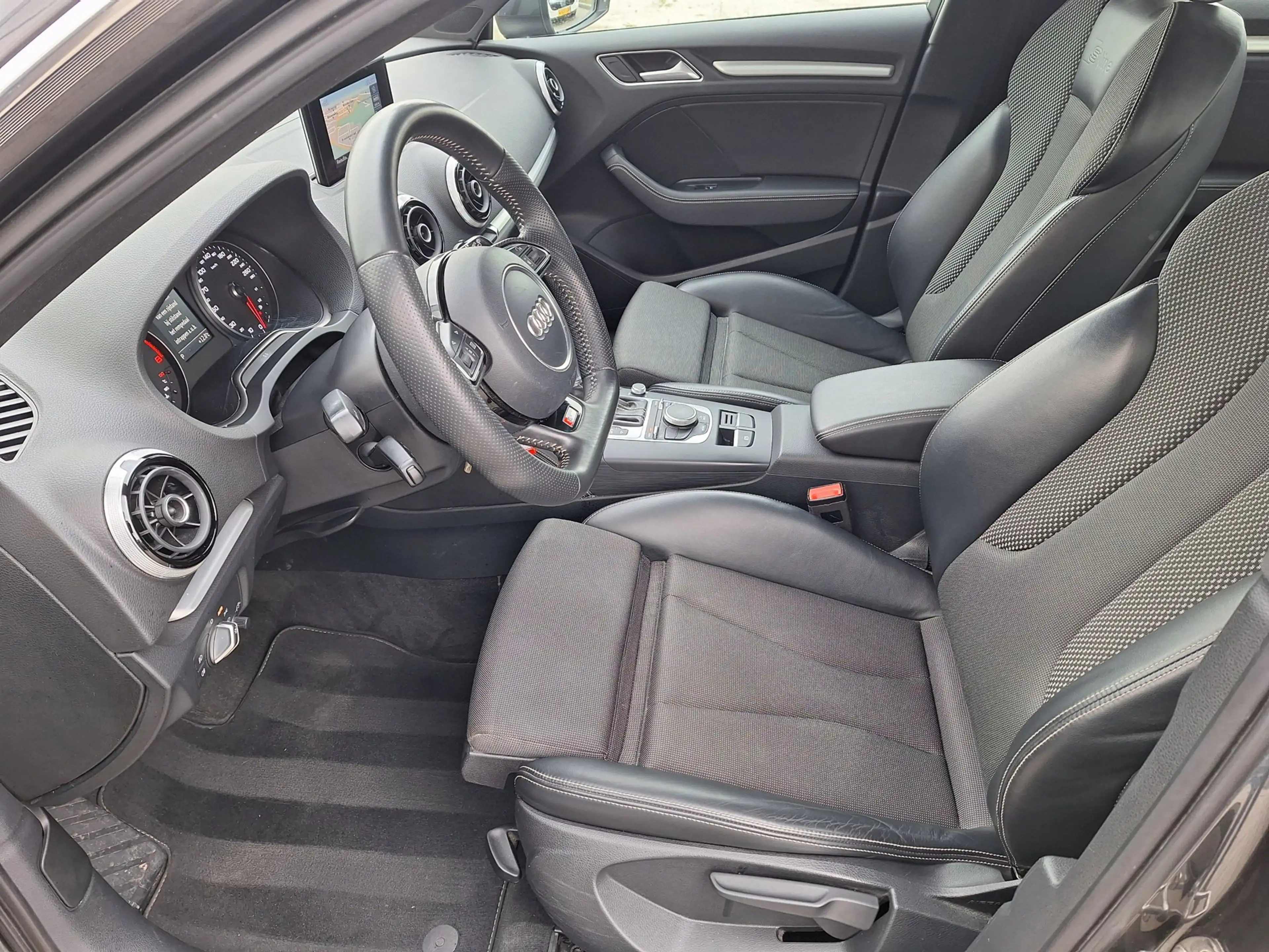Audi A3 Sportback 1.4 TFSI CoD Adrenalin Sport S-Line NAP — photo 7