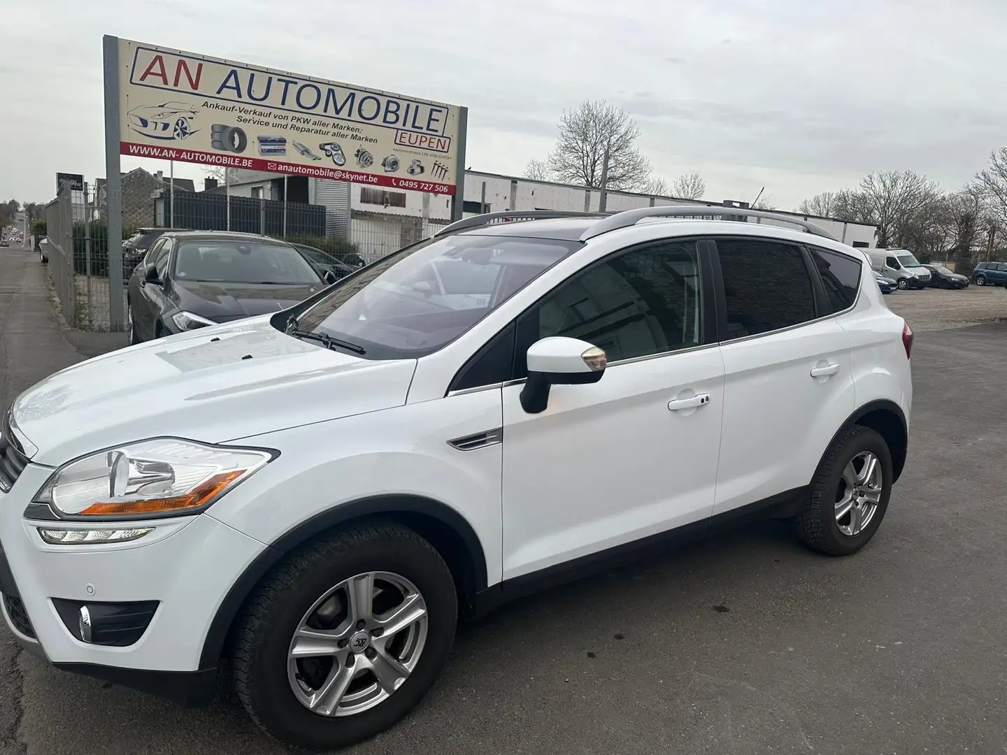 Ford Kuga 2.0 TDCi Titanium 4x4 Blanc - 1