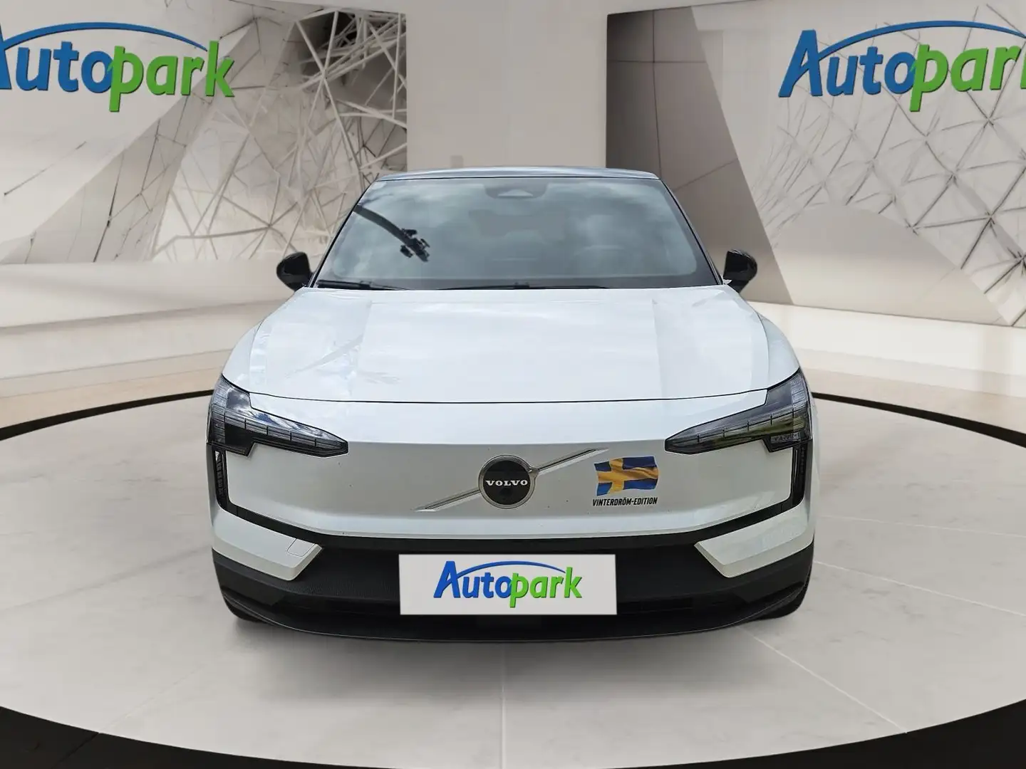 Volvo EX30 Single Motor Extended Range Ultra Weiß - 2