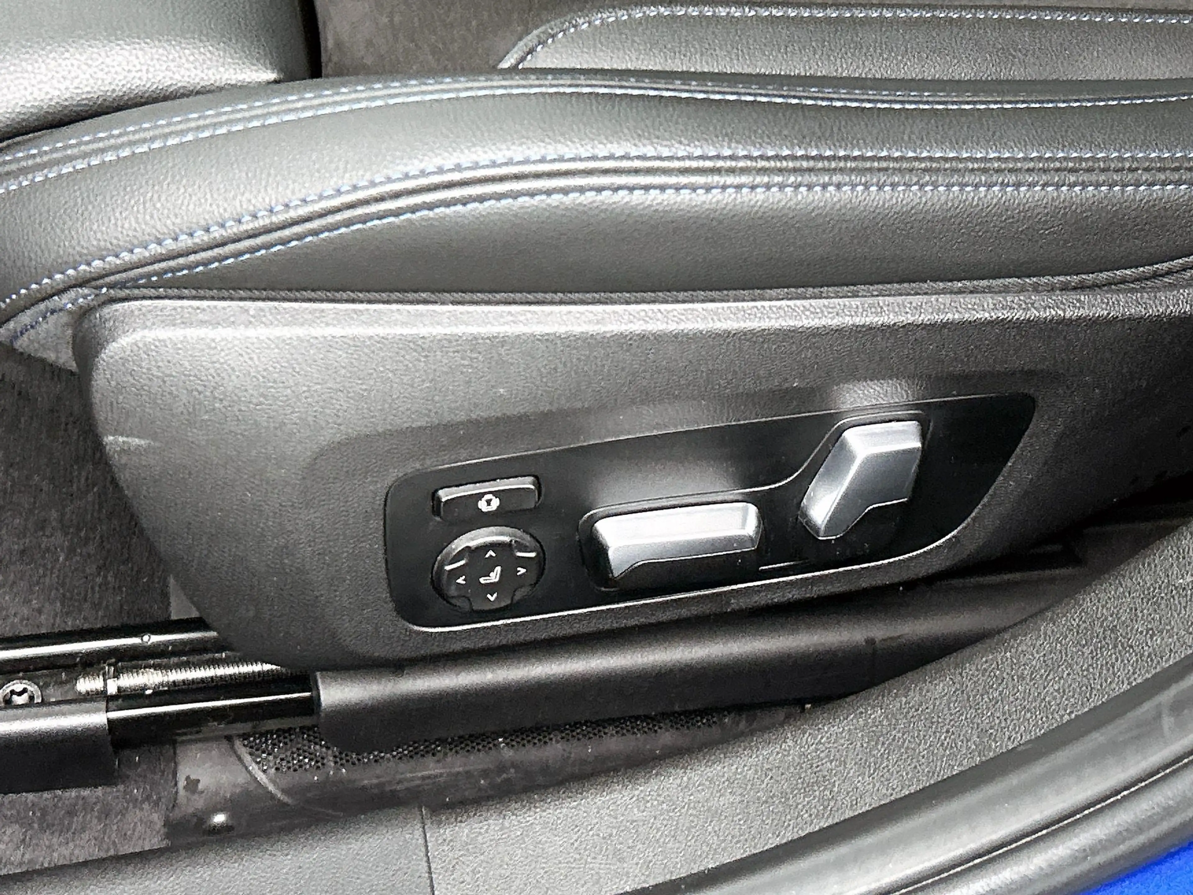 BMW 330 3-serie 330e M Sport | Schuifdak | Laser | Autopil — photo 31