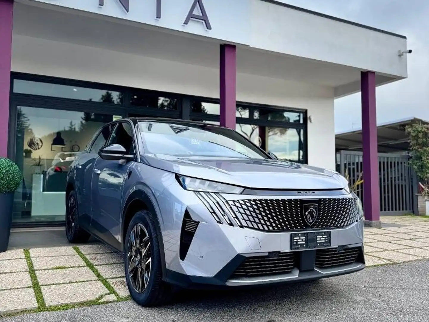 Peugeot 3008 1.2 hybrid GT 136cv e-dcs6 Grigio - 1