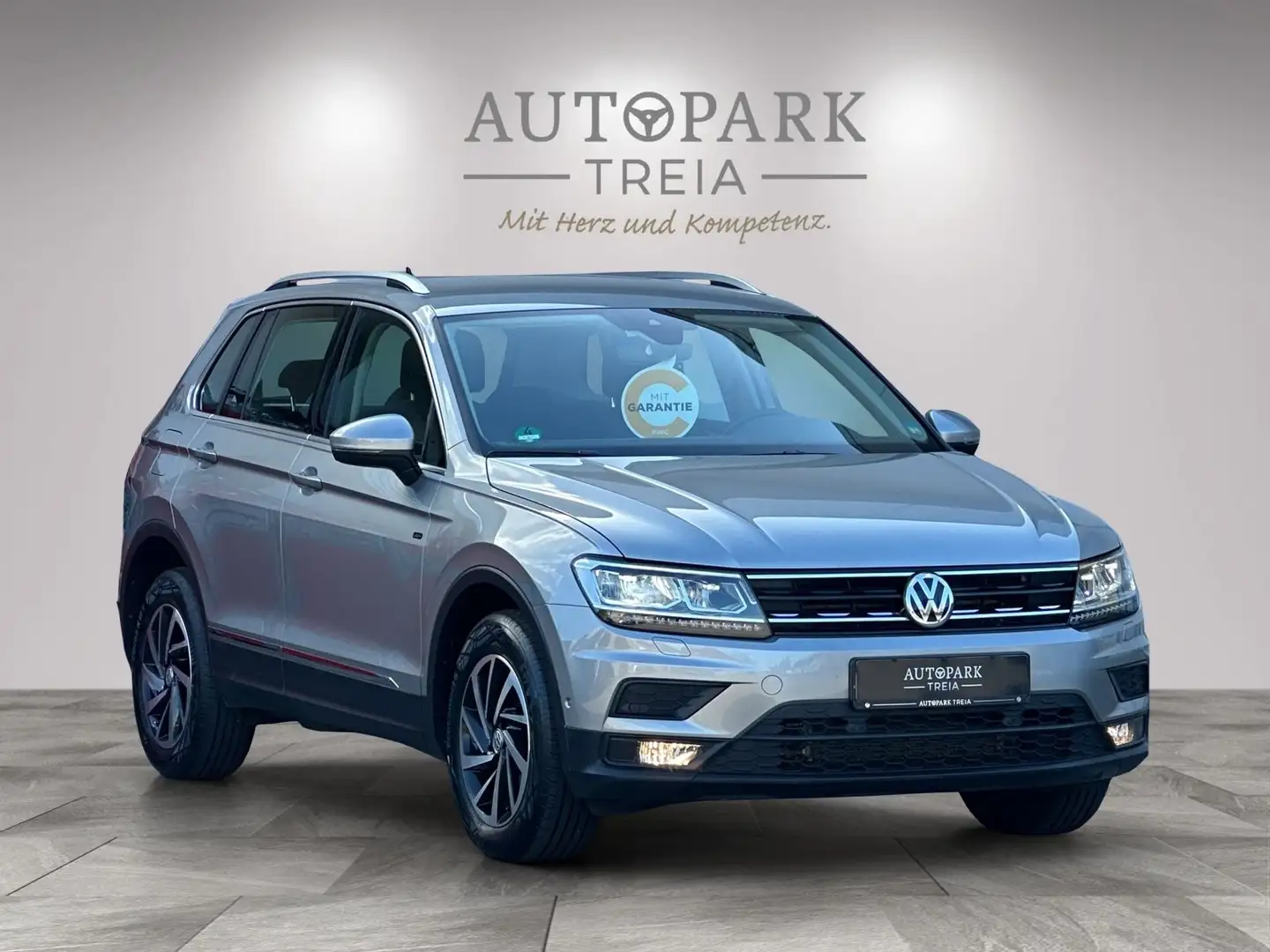 Volkswagen Tiguan 2.0TDI Join 4Motion(AHK-LED-ACC-R.KAMERA) Silber - 1