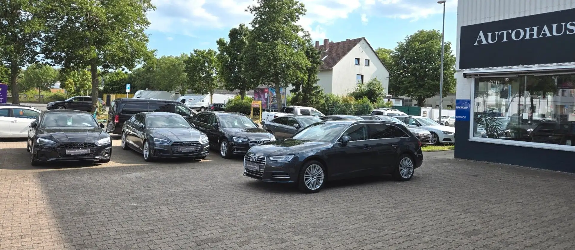 Audi A4 sport Panorama Digitaltacho Head-up Totwinkel Grau - 2