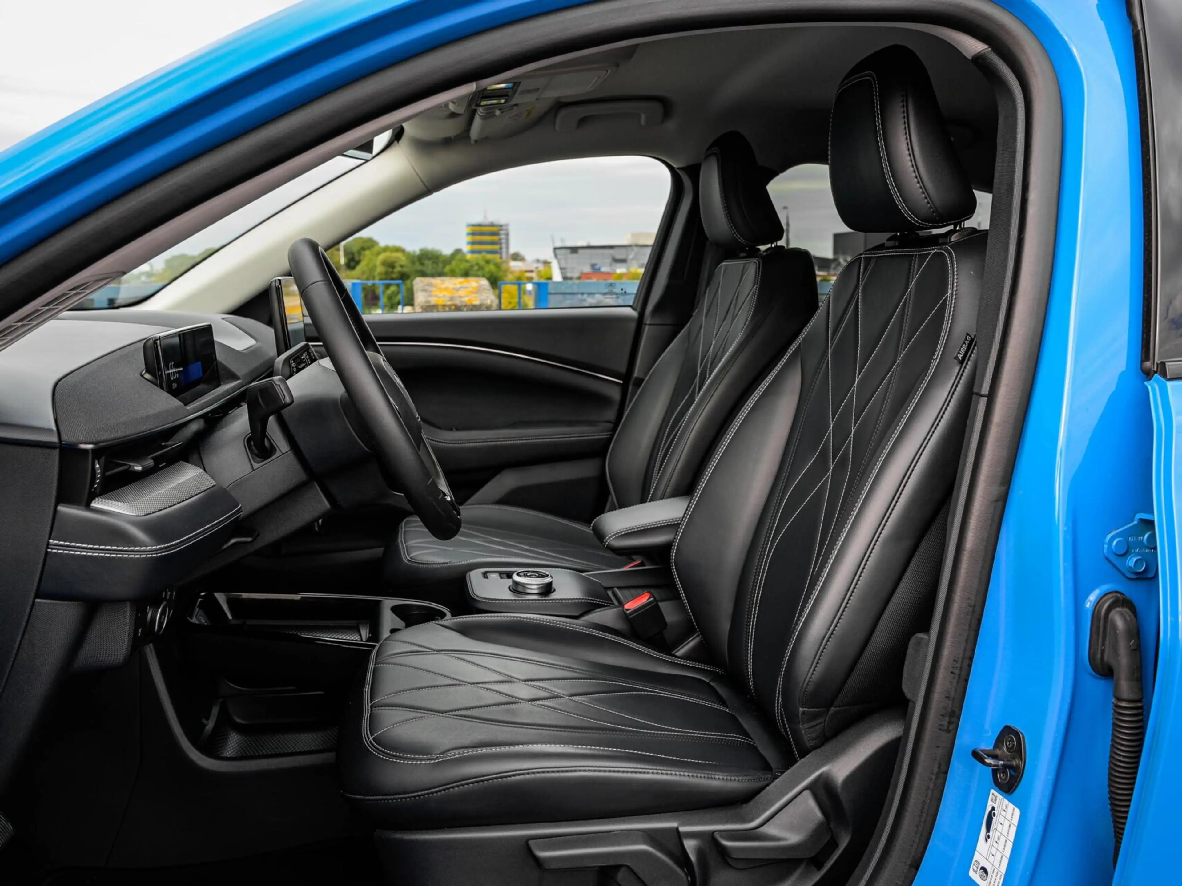 Ford Mustang Mach-E Extended RWD 98 kWh | SOH 97,5% | Camera | Leder | — photo 11