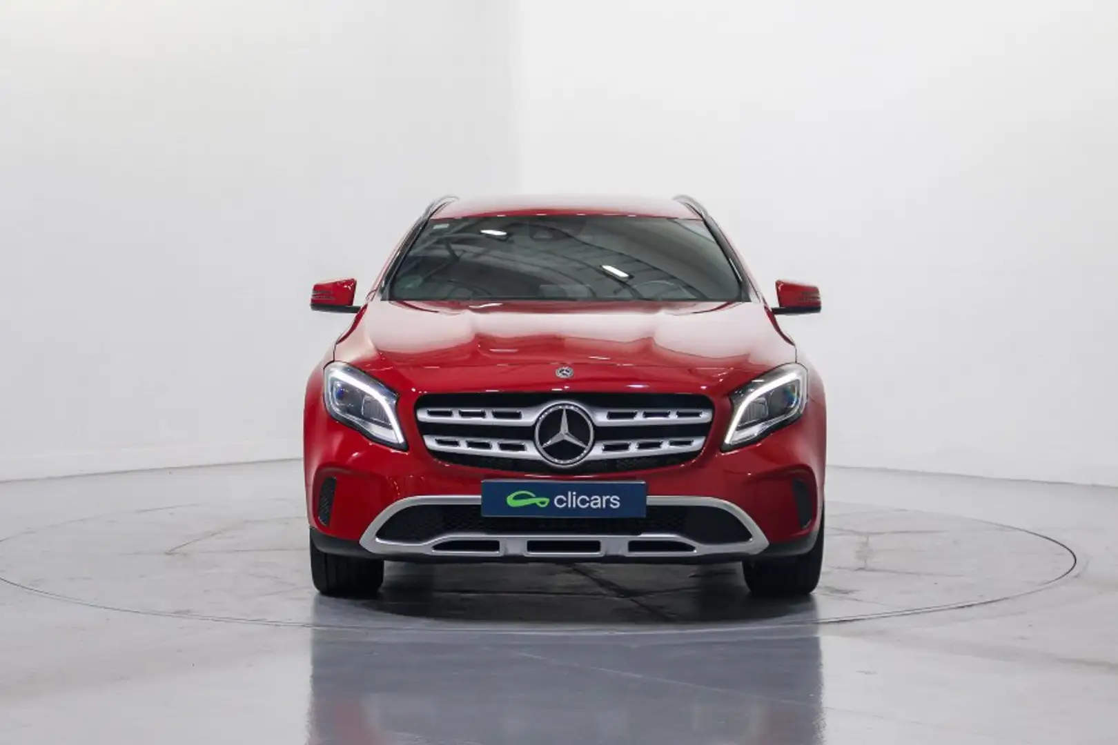 Mercedes-Benz GLA 180 Rojo - 2