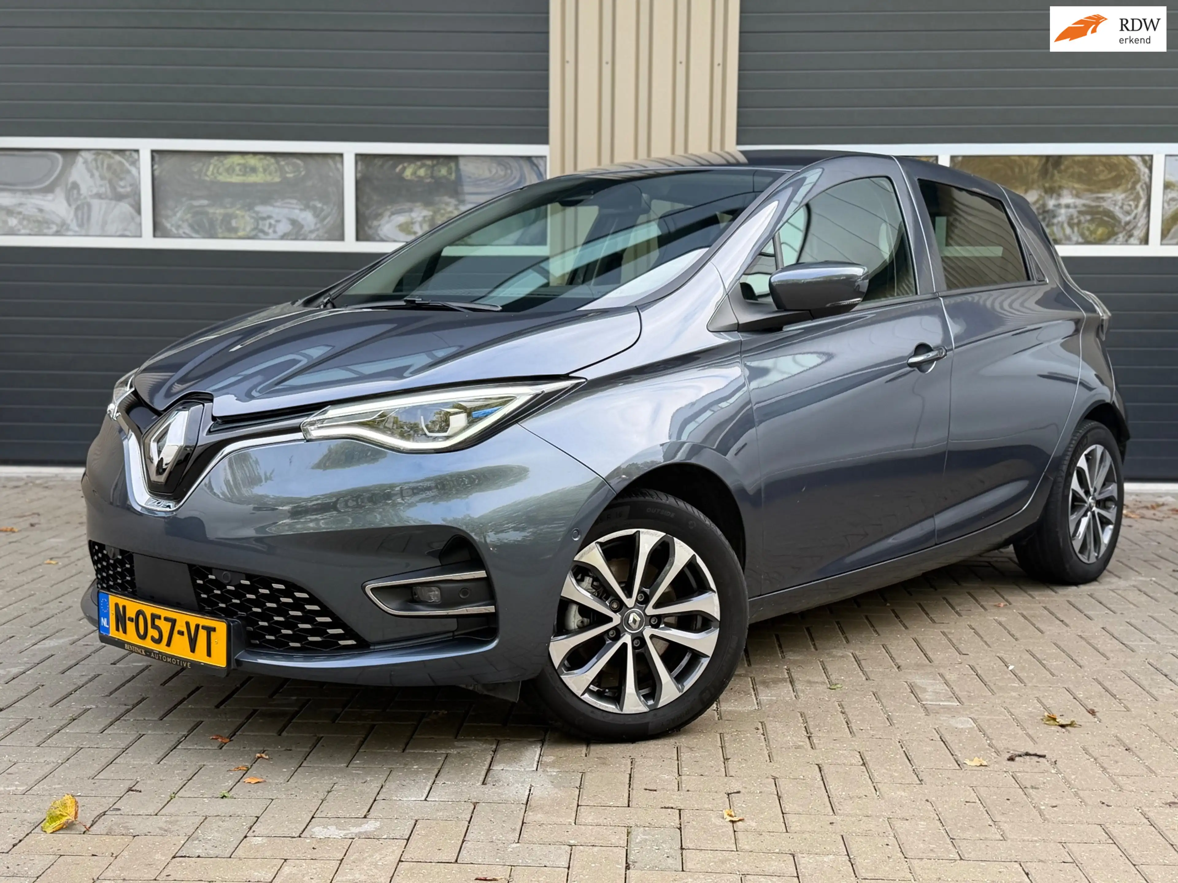Renault ZOE R135 Intens 52 kWh | koop accu | eerste eigenaar
