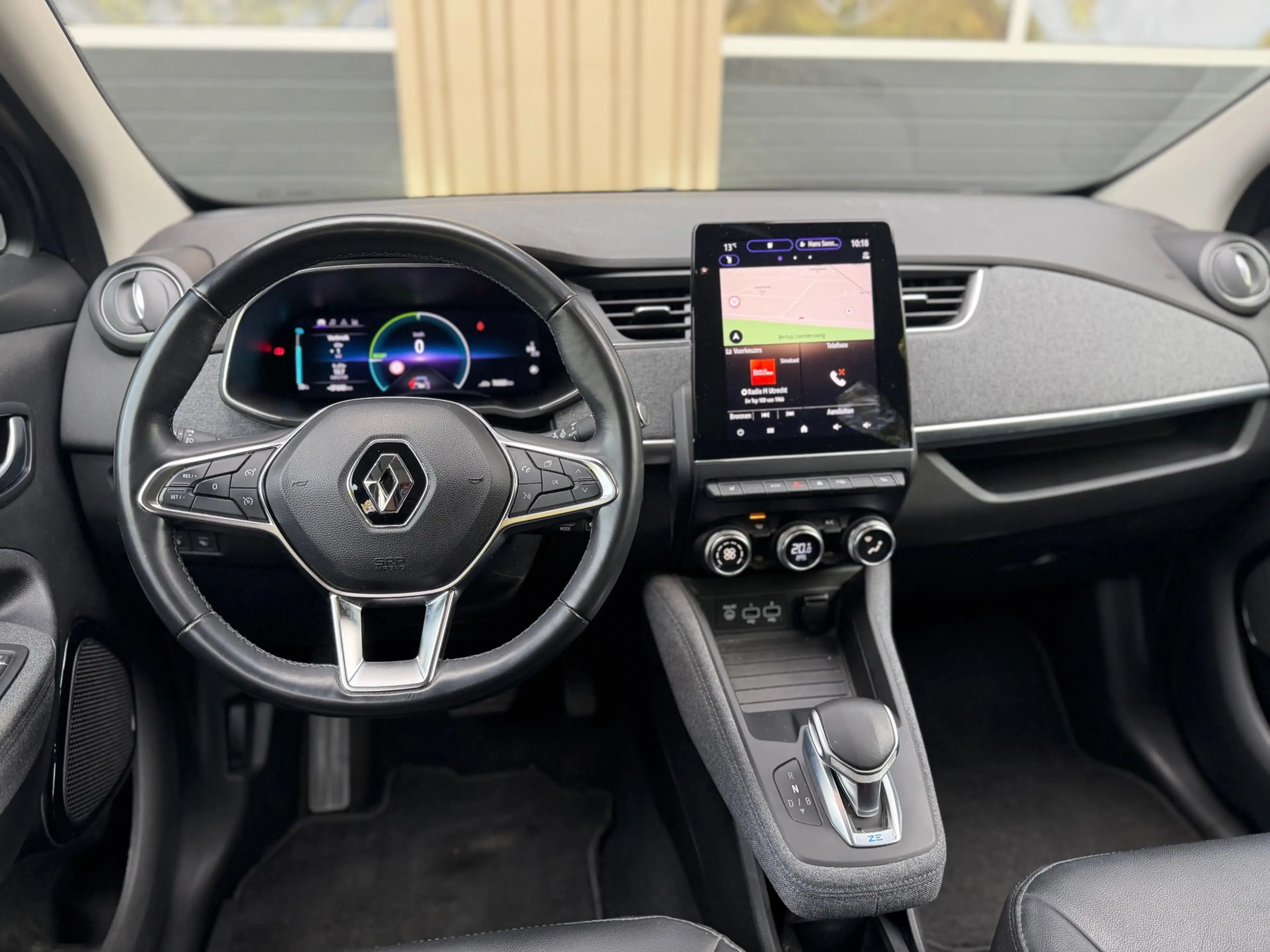 Renault ZOE R135 Intens 52 kWh | koop accu | eerste eigenaar — photo 11