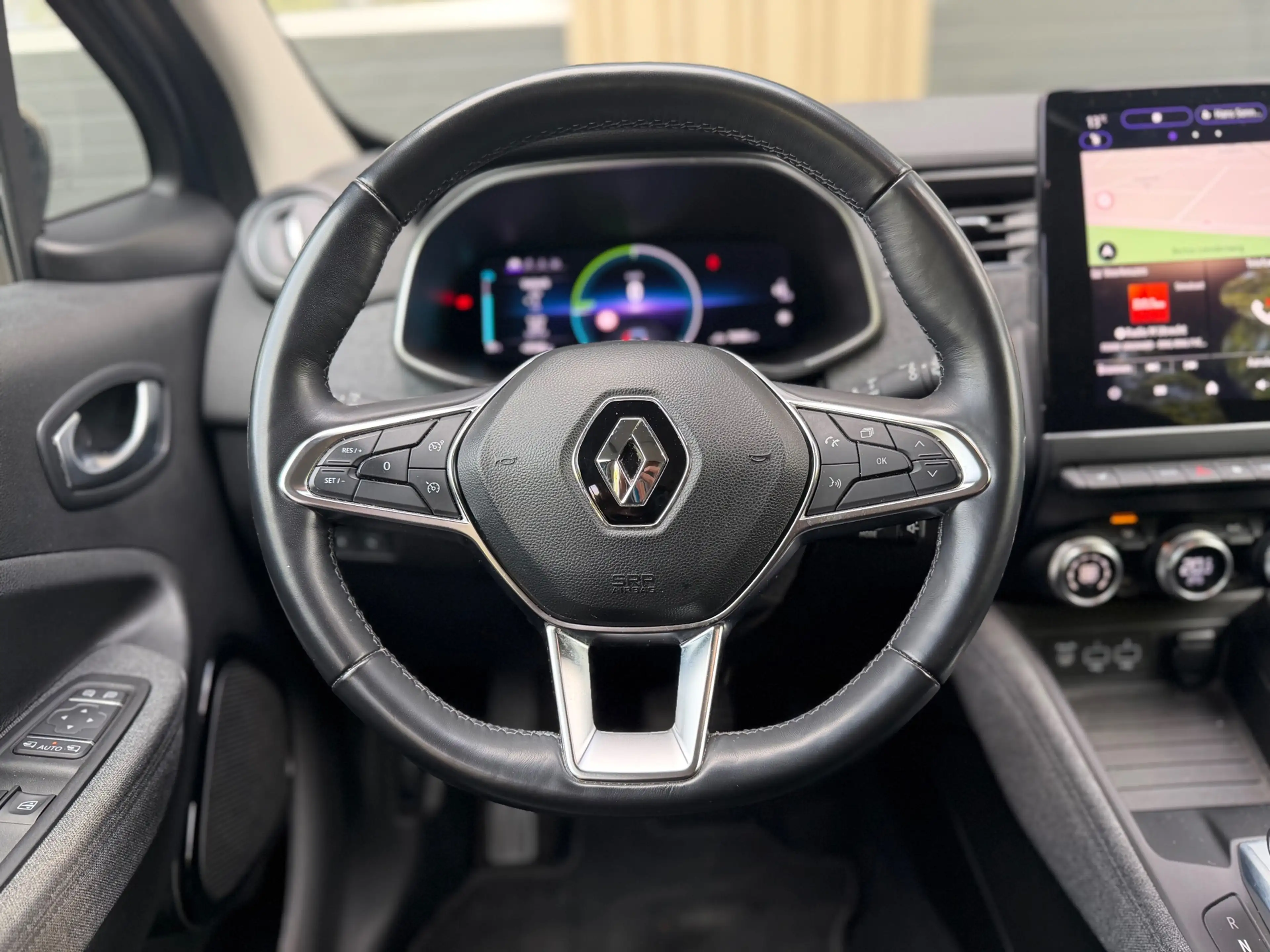 Renault ZOE R135 Intens 52 kWh | koop accu | eerste eigenaar — photo 12