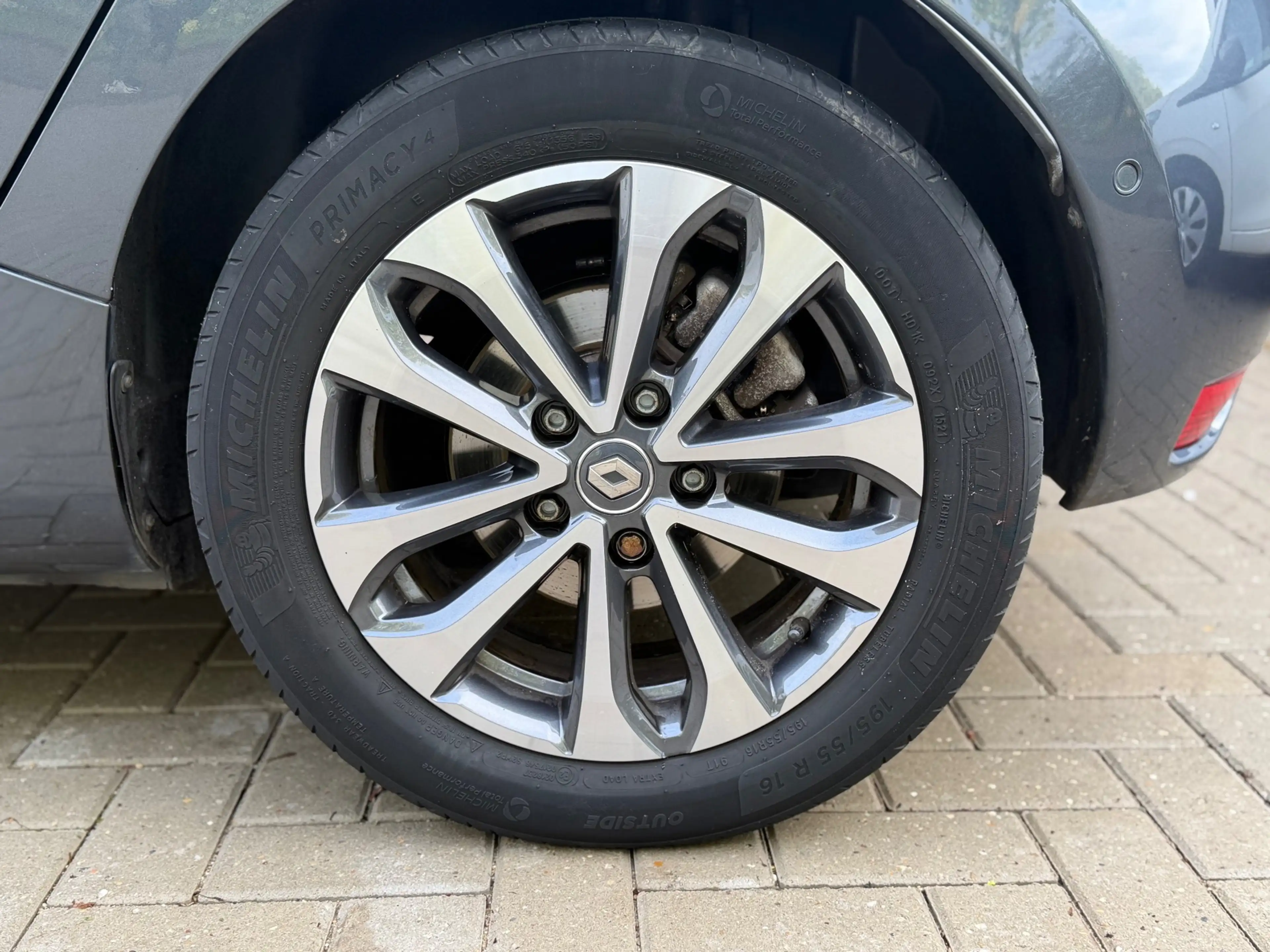 Renault ZOE R135 Intens 52 kWh | koop accu | eerste eigenaar — photo 6