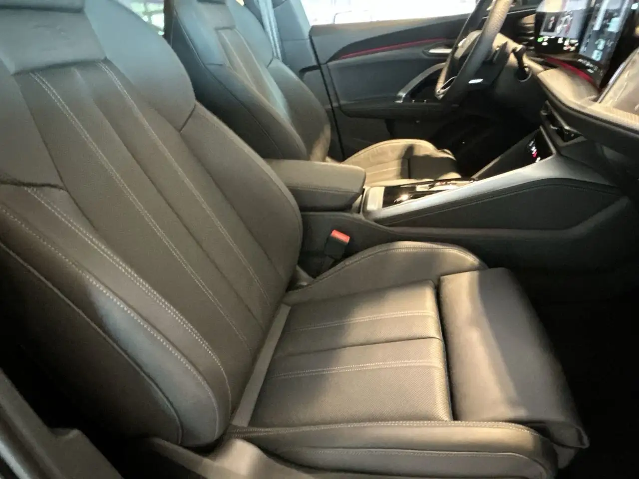 Audi Q5 снимка Audi Q5