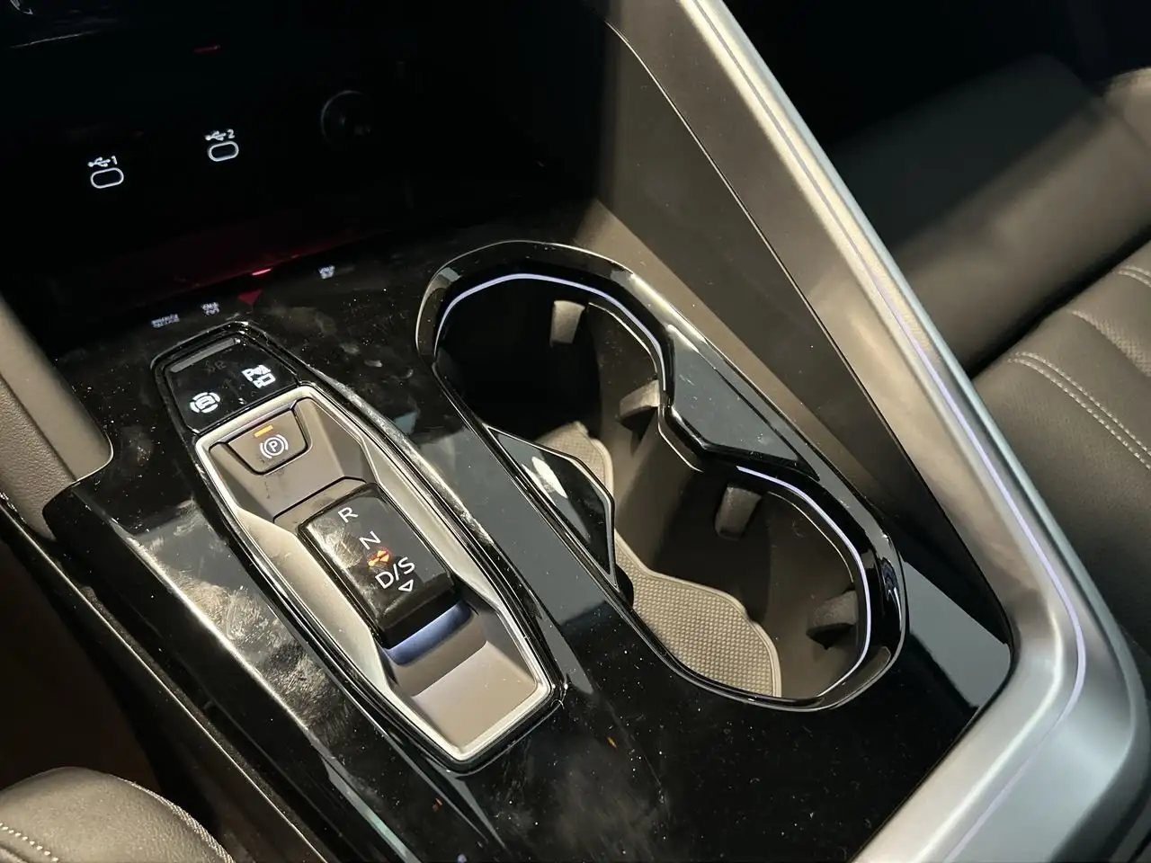 Audi Q5 снимка Audi Q5