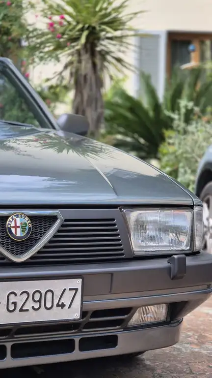 Alfa Romeo 75 1987 из Европы — купить под ключ