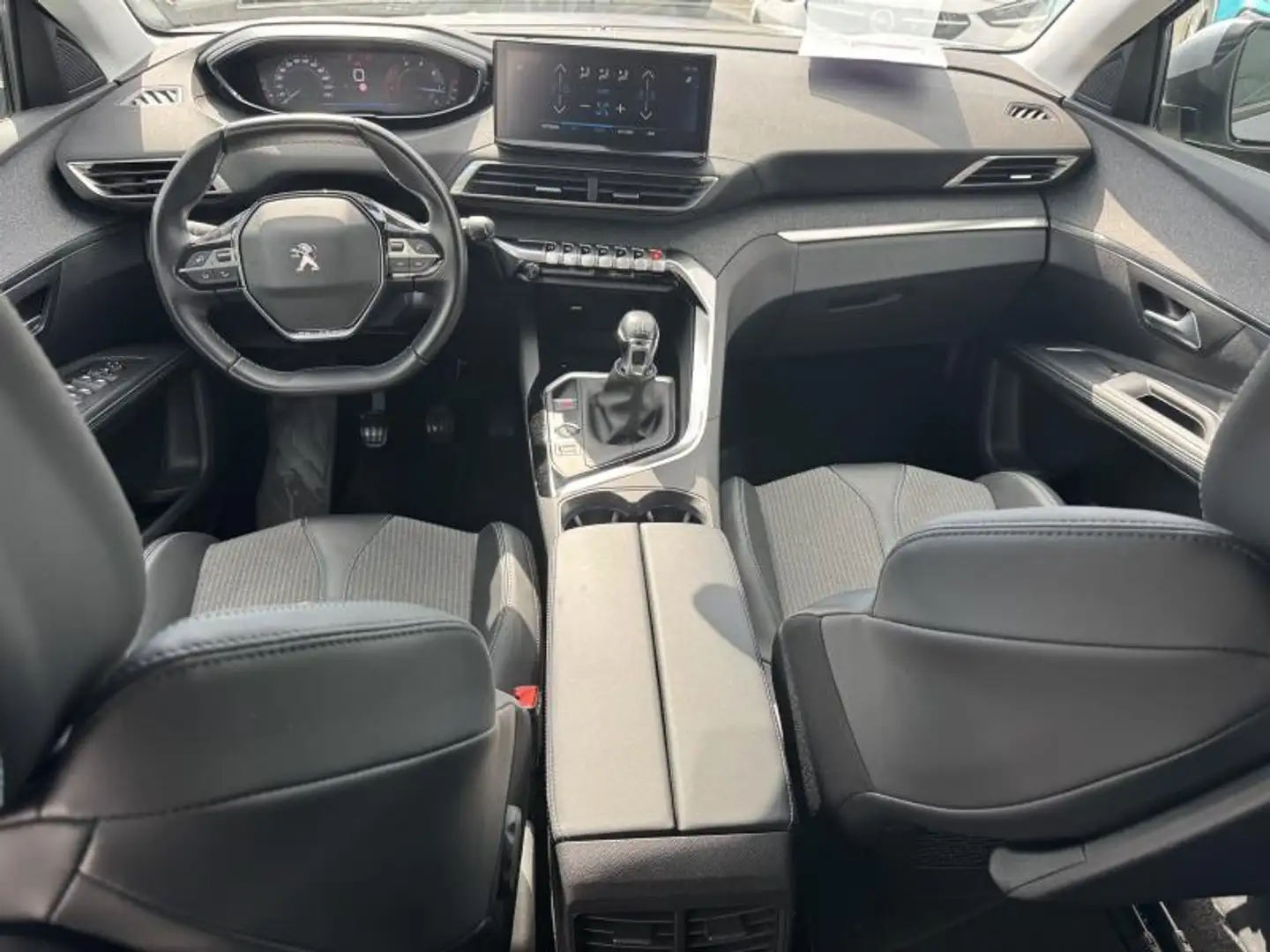 Peugeot 5008 Allure Gris - 2