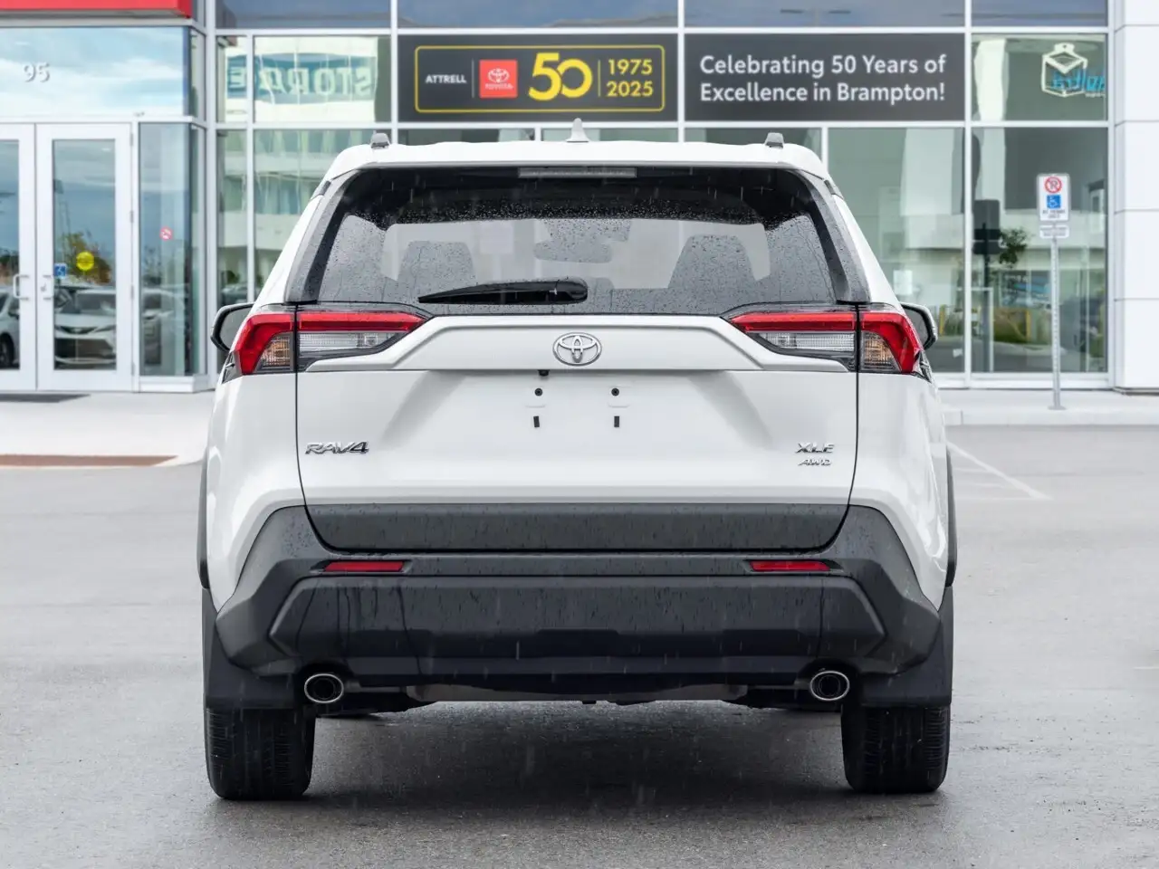 Toyota RAV 4 снимка Toyota RAV 4