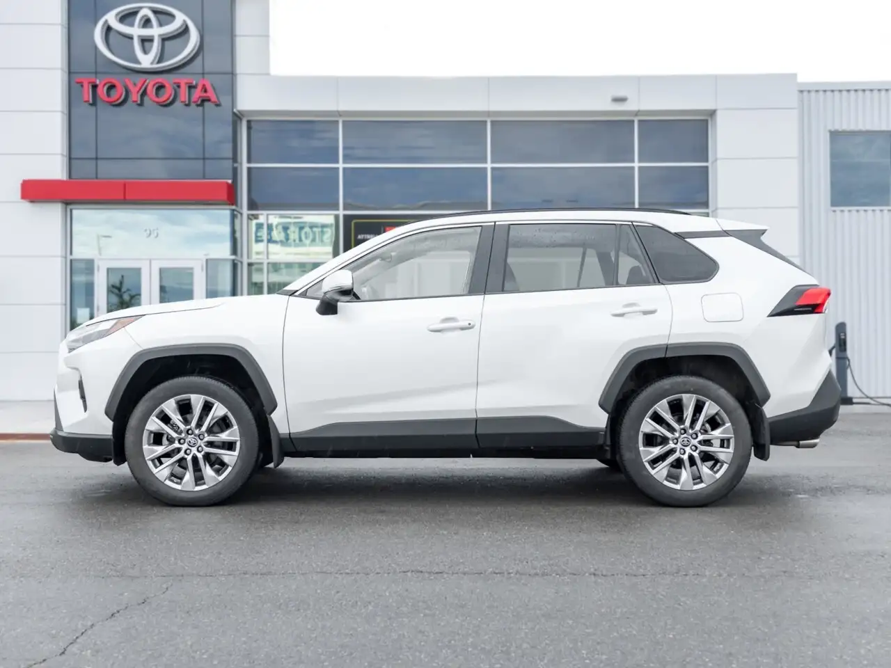 Toyota RAV 4 снимка Toyota RAV 4