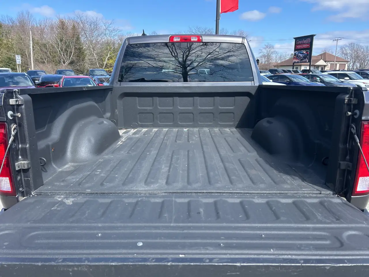 RAM 1500 снимка RAM 1500