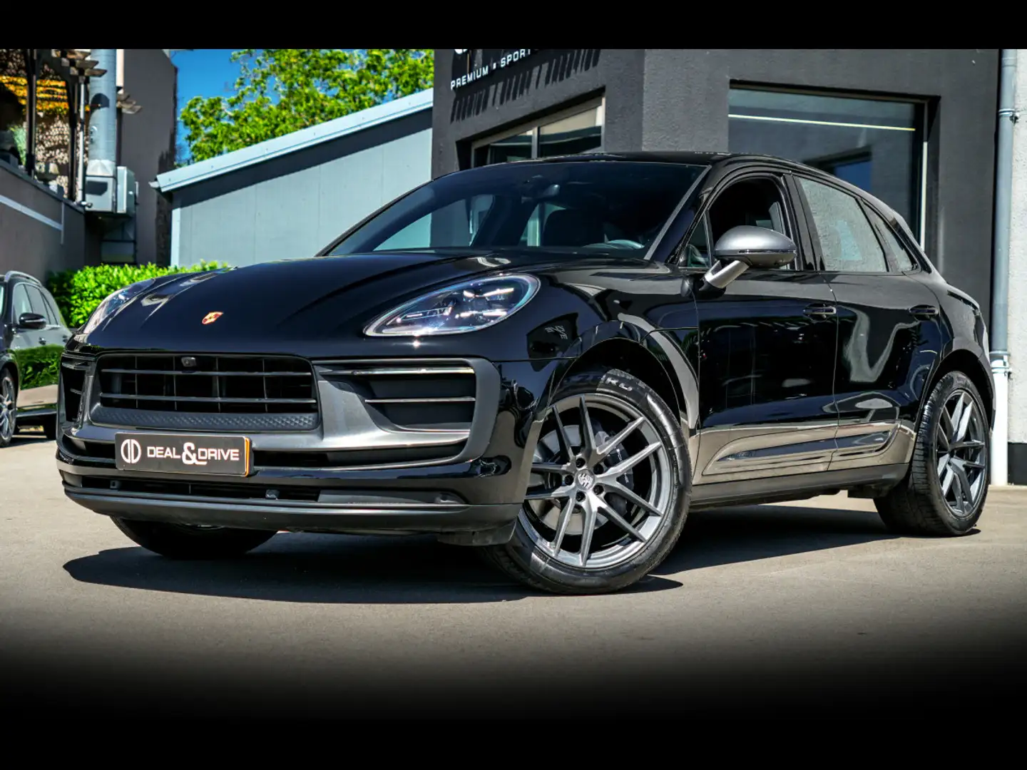 Porsche Macan III T PDK°360°CHRONO Noir - 1