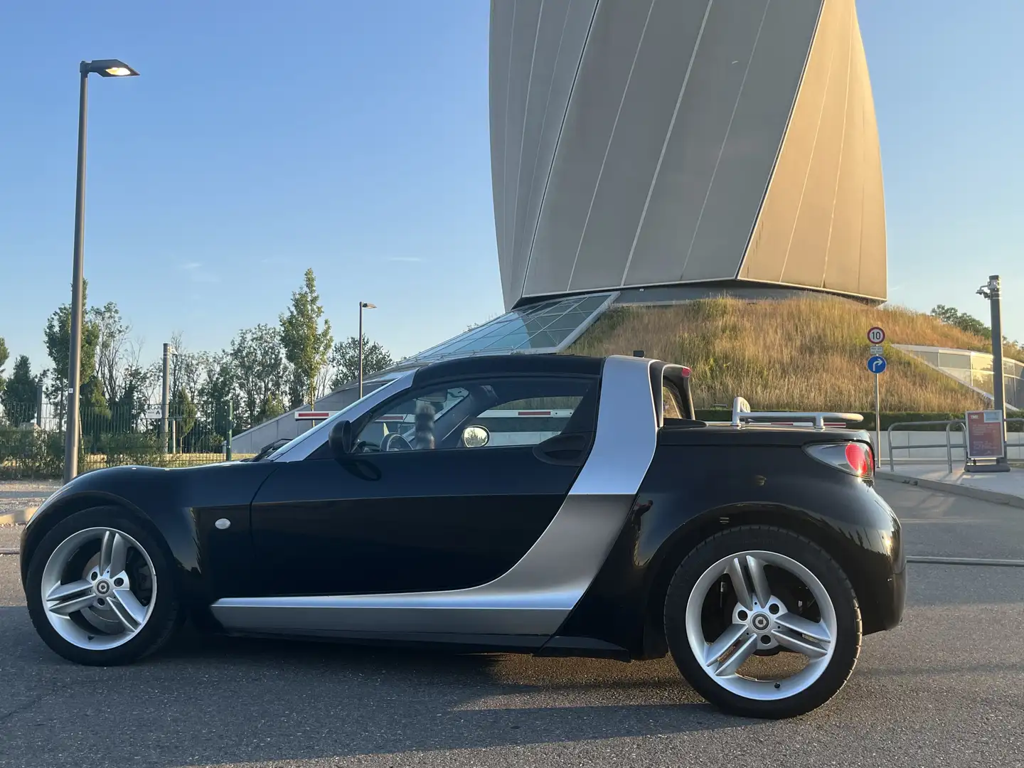 smart roadster Roadster (60kW) (452.434) Grau - 2