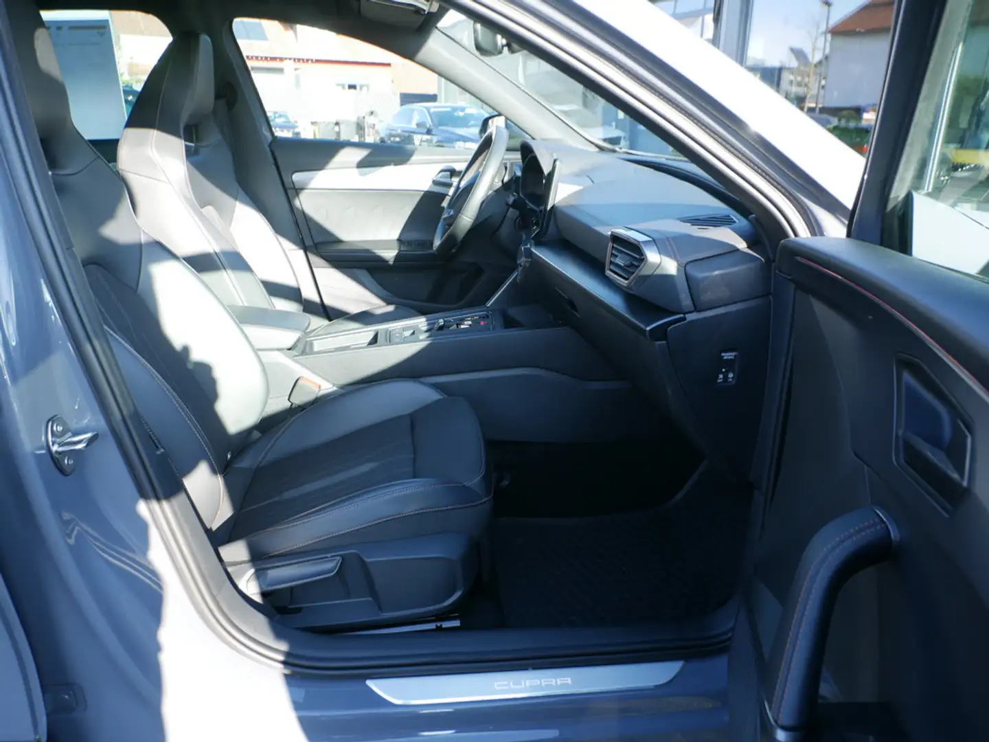CUPRA Formentor 1.5 TSI DSG KAMERA NAVI ACC LED 19" Gris - 2