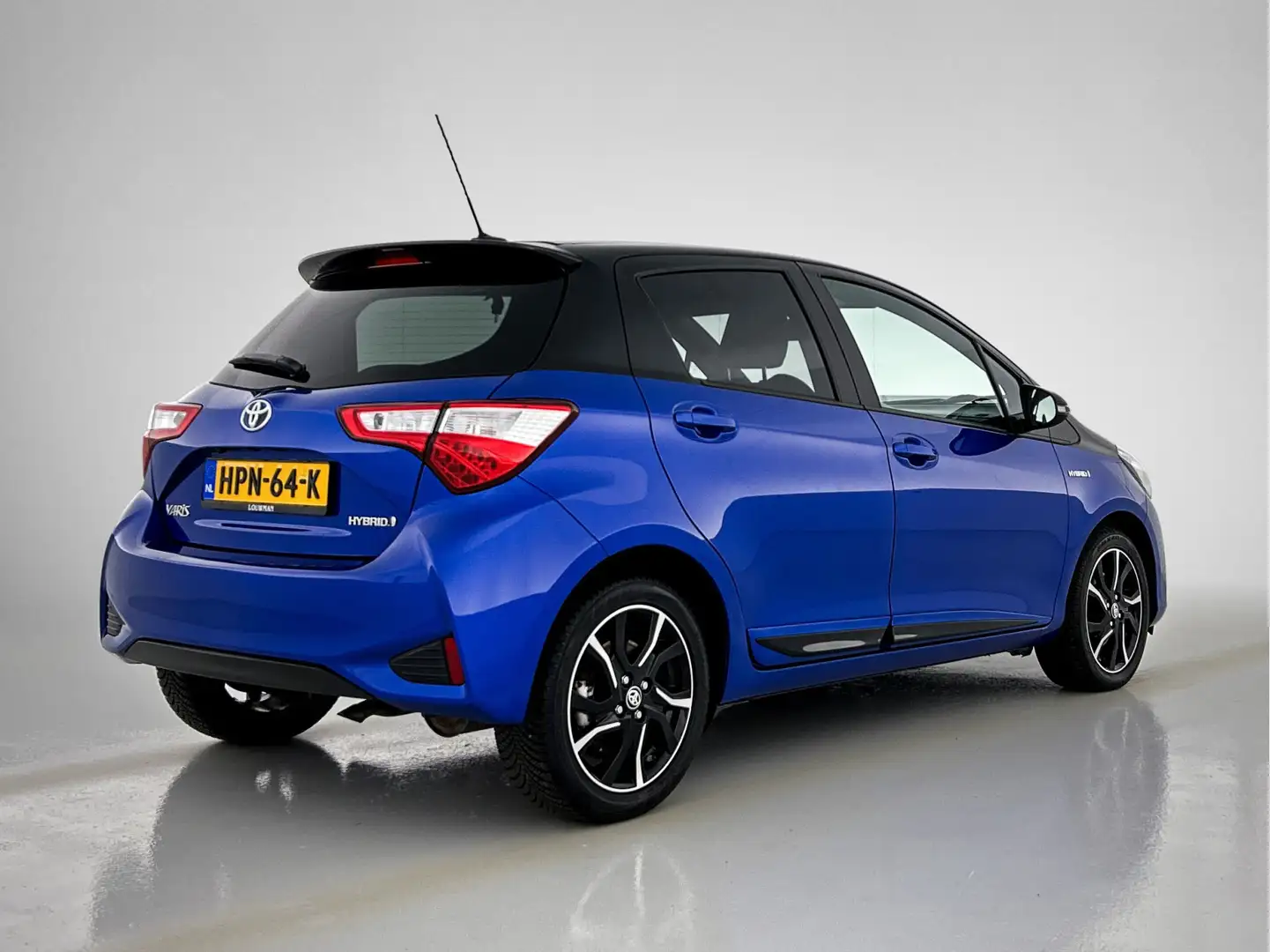 Toyota Yaris 1.5 Hybrid Trend Bi-Tone Limited Bleu - 2