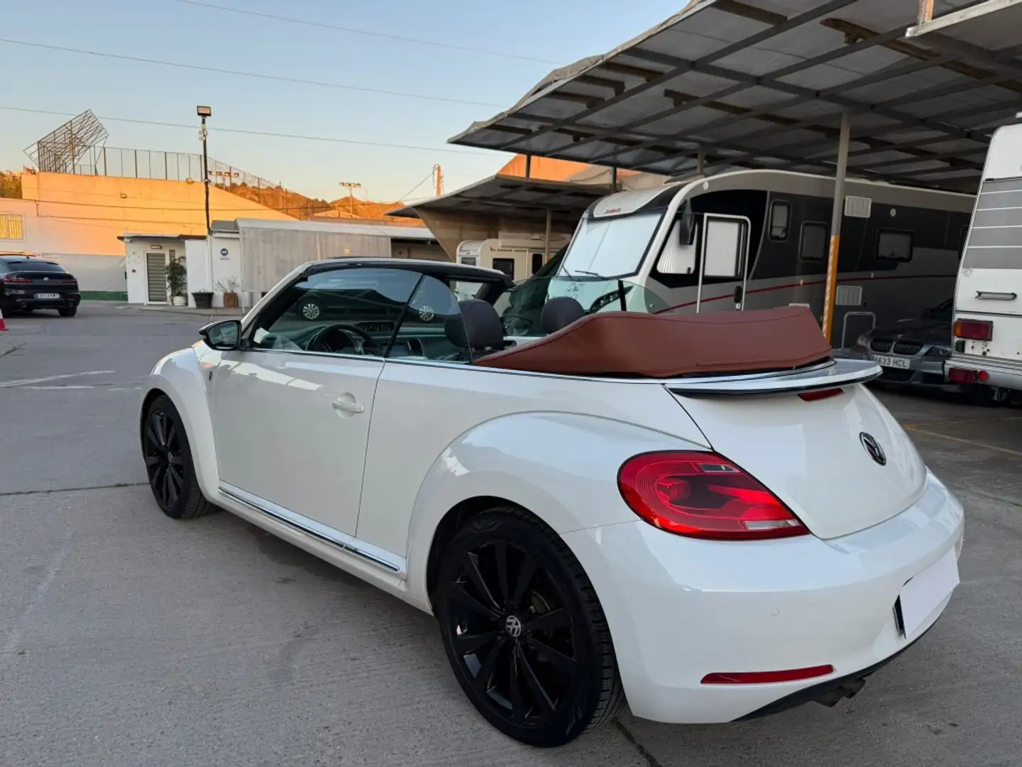 Volkswagen Beetle Cabrio 2.0TDI BMT Karmann 110kW Blanco - 2