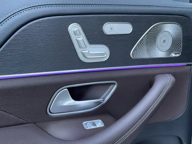 Mercedes-Benz GLS Class view 13