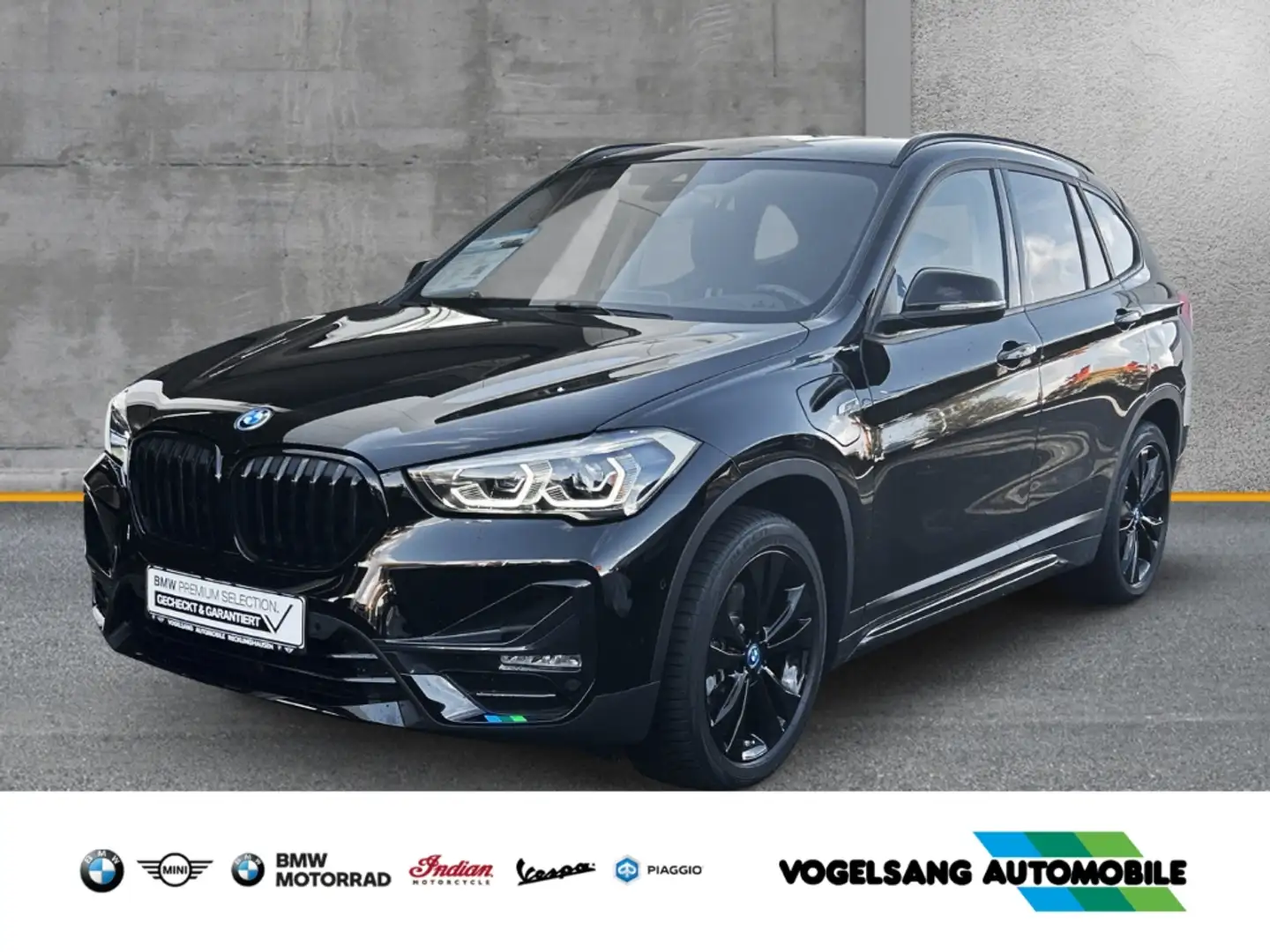 BMW X1 xDrive25e,Sport Line,HeadUp,Rückfahrk.,NaviPlus Zwart - 1