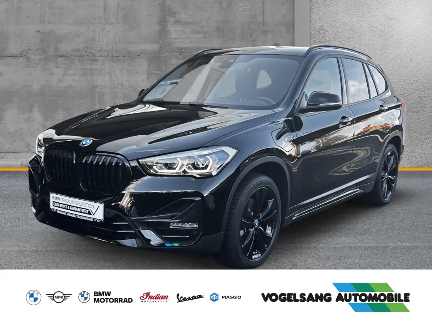 BMW X1 xDrive25e,Sport Line,HeadUp,Rückfahrk.,NaviPlus Schwarz - 1