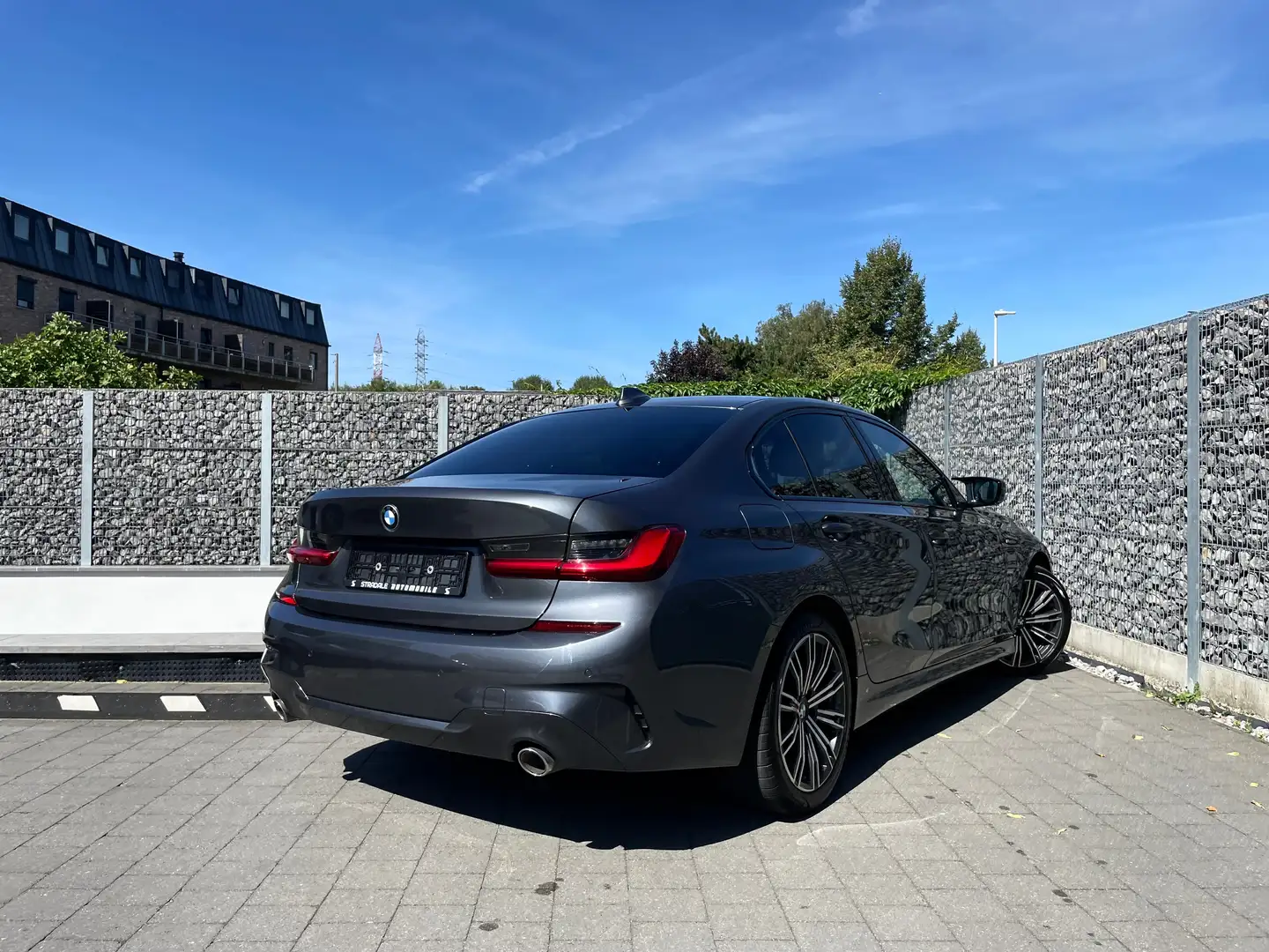 BMW 318 dA PACK M*BOITE AUTO*GPS*LED*18’’* Gris - 2