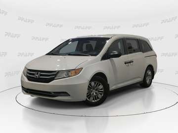 4dr Wgn LX | AS-IS | Back-Up Camera |