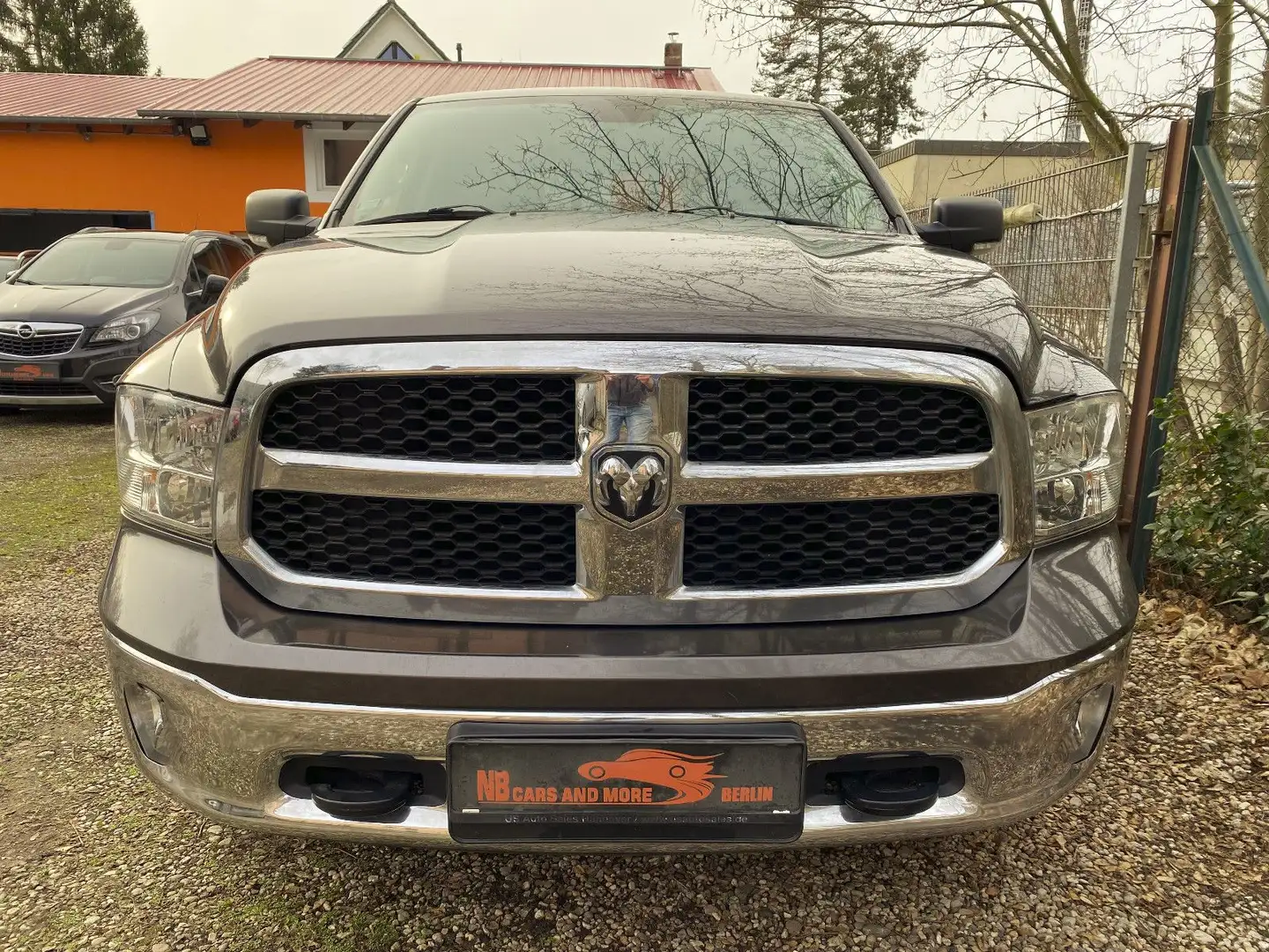 Dodge RAM 3,6 Crew Cab Kabelbrand erst 75Tkm !!! Gris - 2