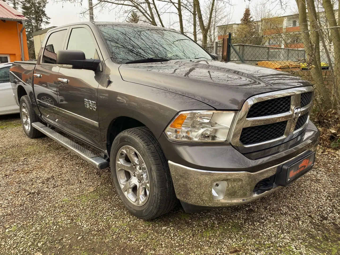 Dodge RAM 3,6 Crew Cab Kabelbrand erst 75Tkm !!! Gris - 1