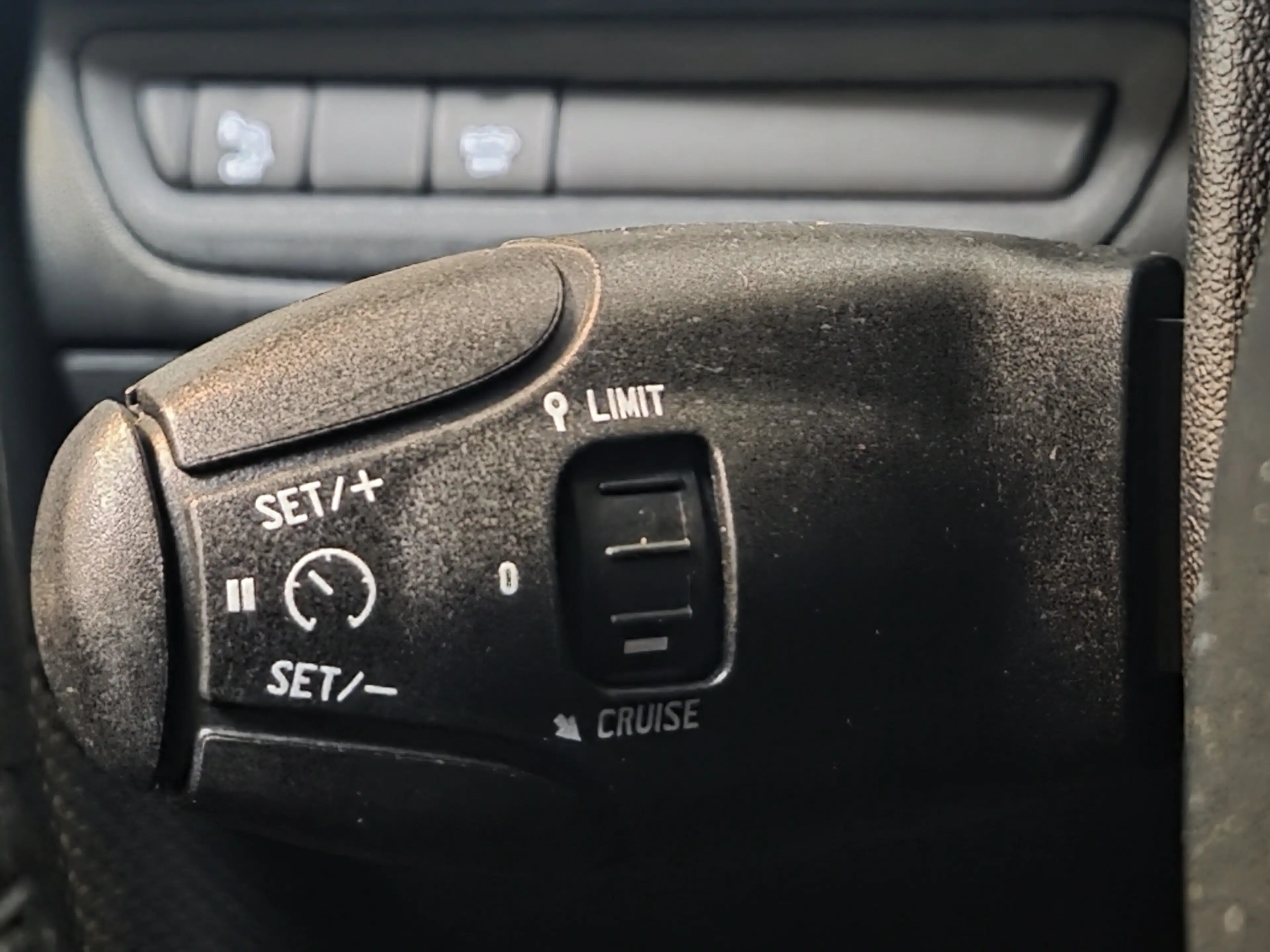 Peugeot 208 1.2 PureTech Signature / Recent nieuwe distributie — photo 26
