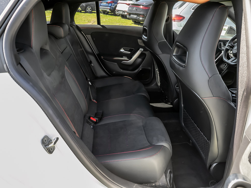 Mercedes-Benz CLA 250 e AMG Premium AHK Pano — photo 6