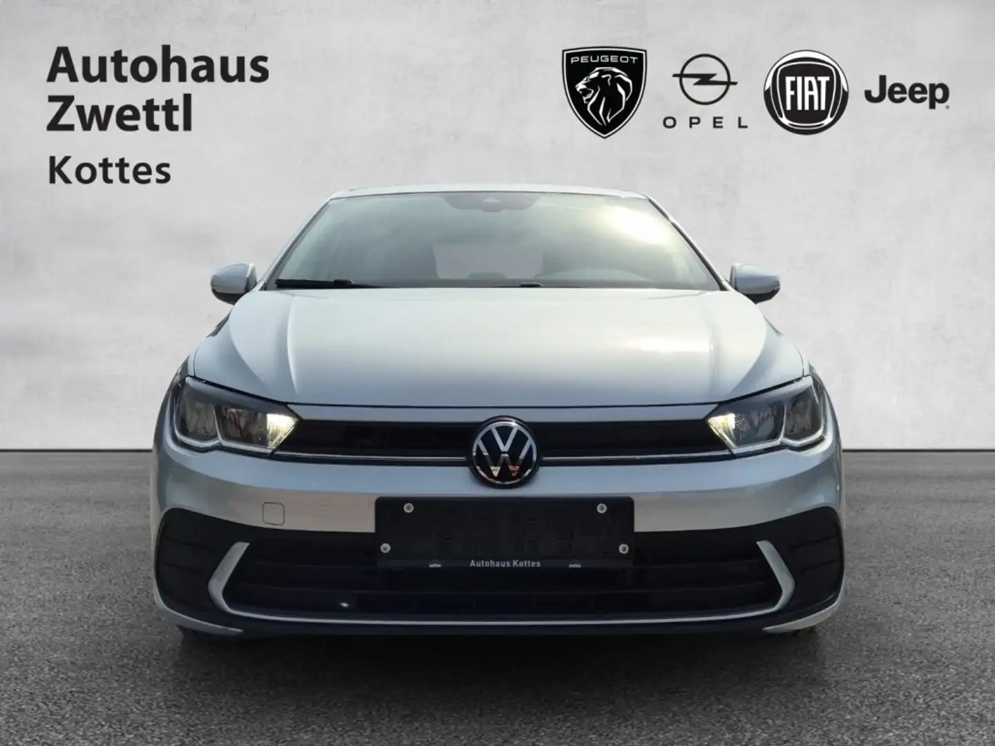 Volkswagen Polo 1,0 TSI *LED/LaneAssist/Digital Cockpit* Grau - 2