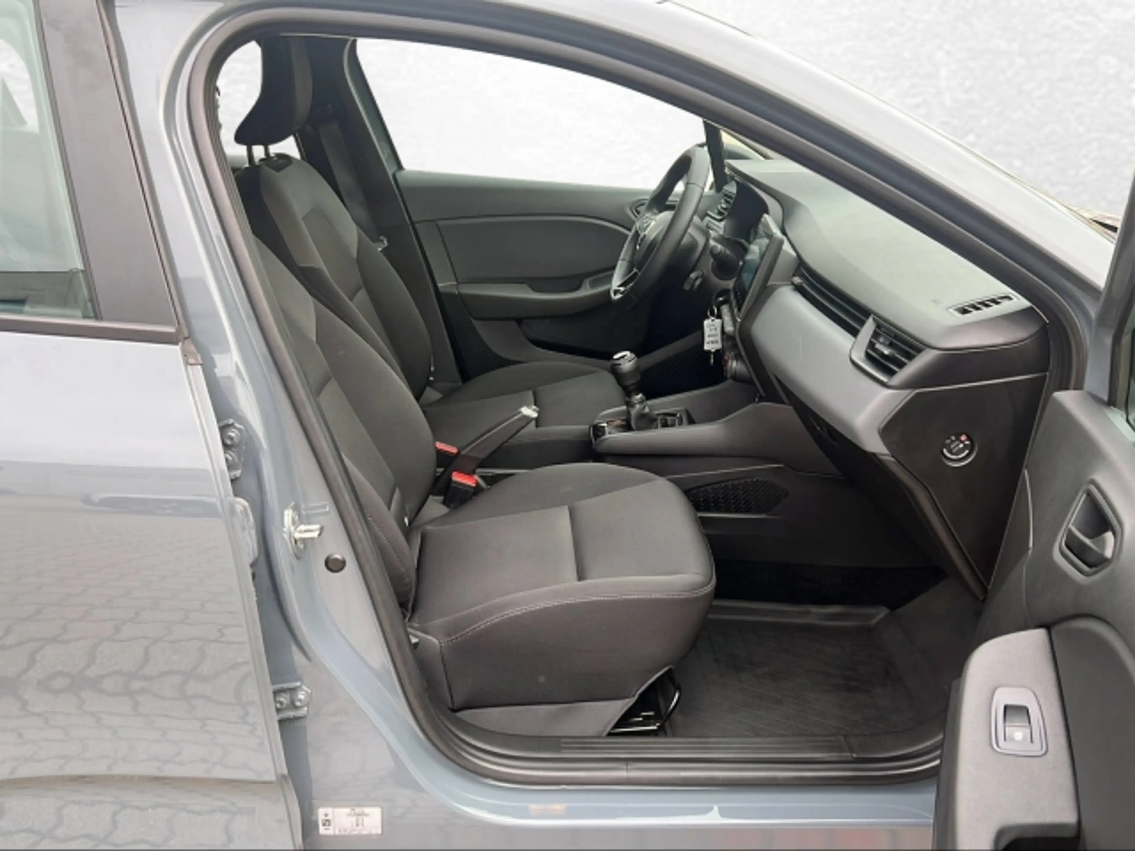 Renault Clio Life SCe 65 — photo 13